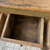 Green patina workshop furniture