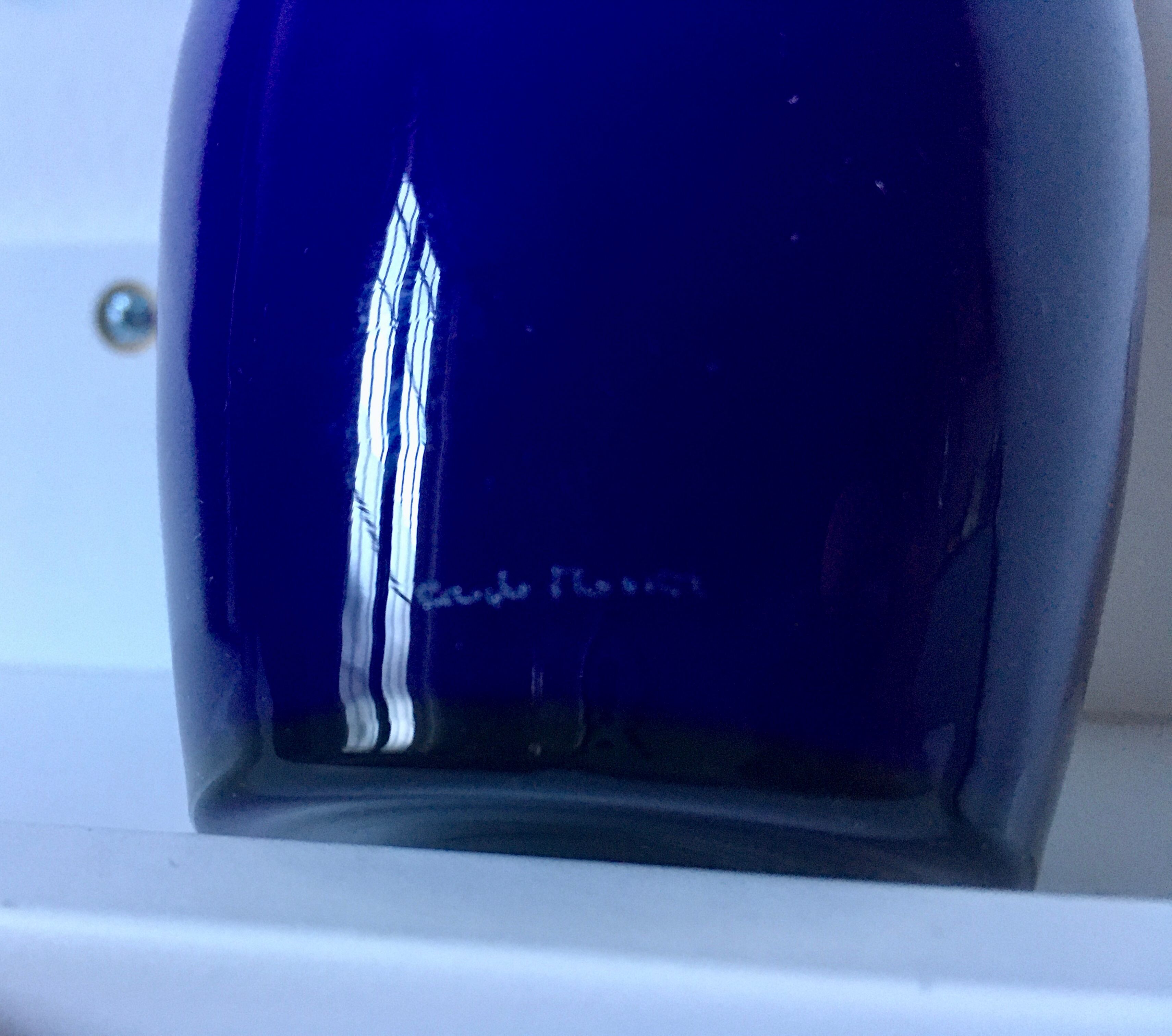 Small opaline vase Carlo Moretti