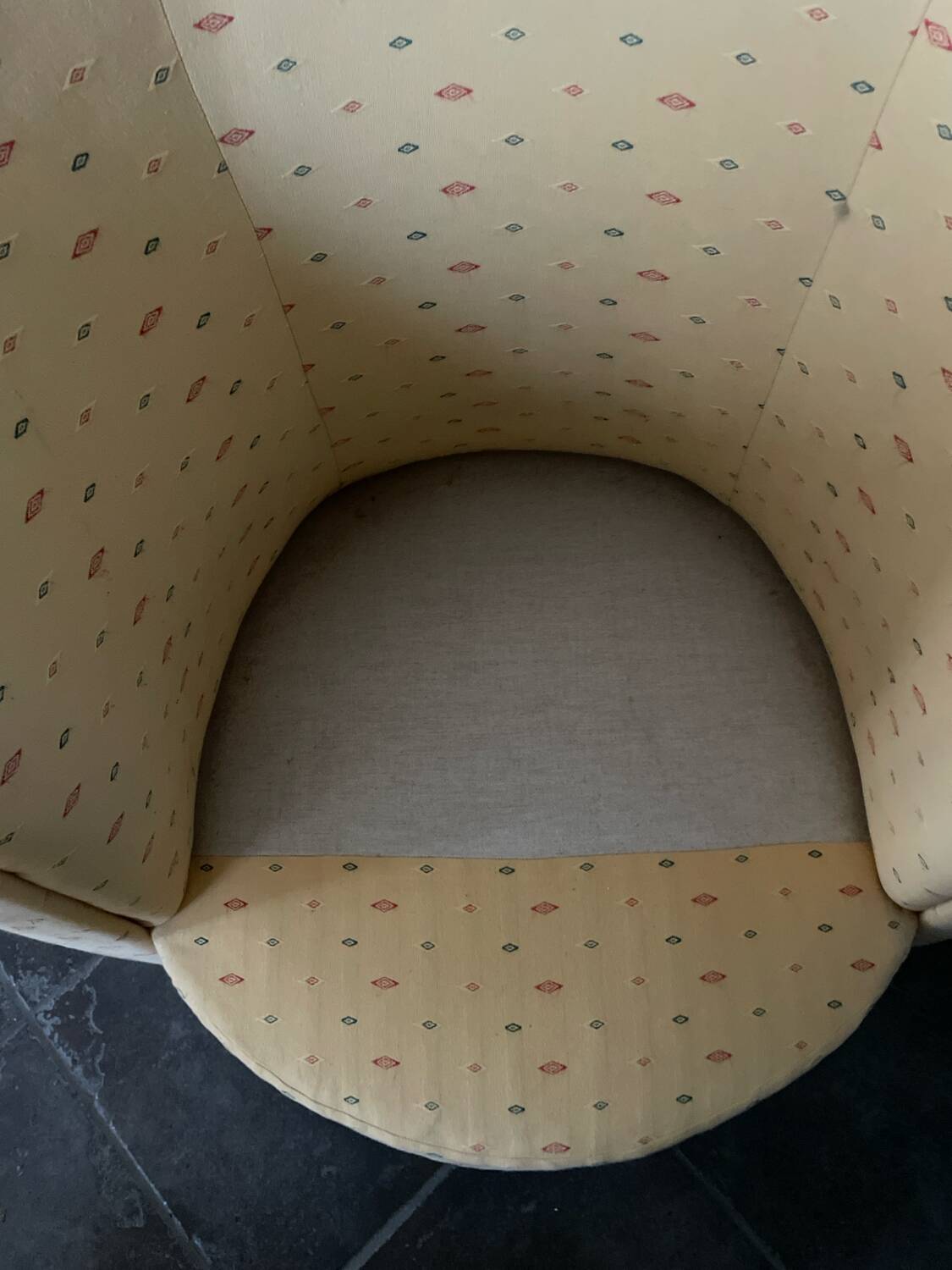 Armchair, toad, upholsterer, yellow patterned furniture and wood