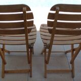 Table and 2 folding garden chairs in natural wood