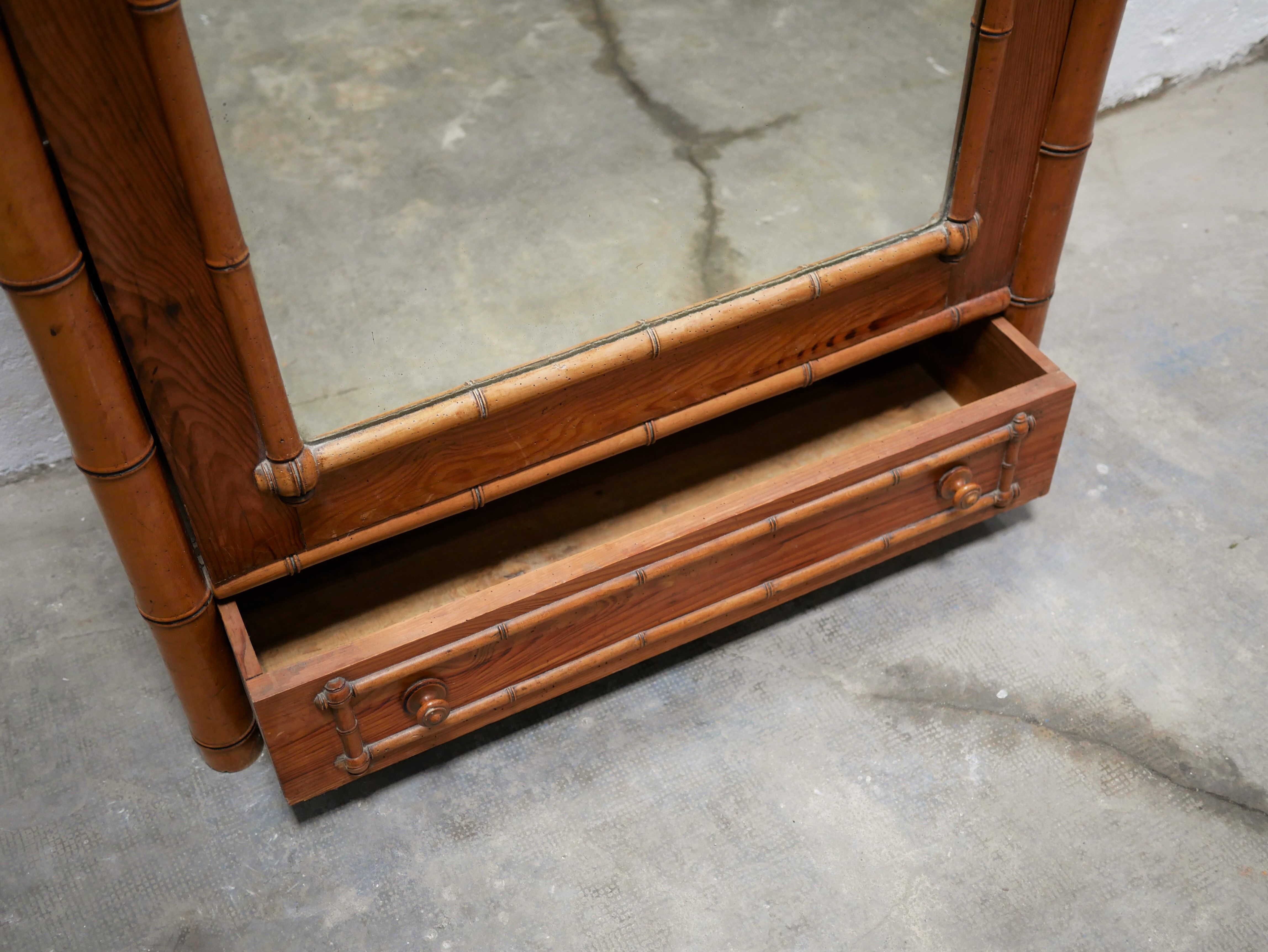 Armoire bambou vintage en bois