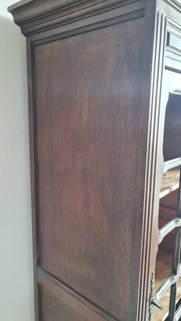 Parisian wardrobe - showcase spirit