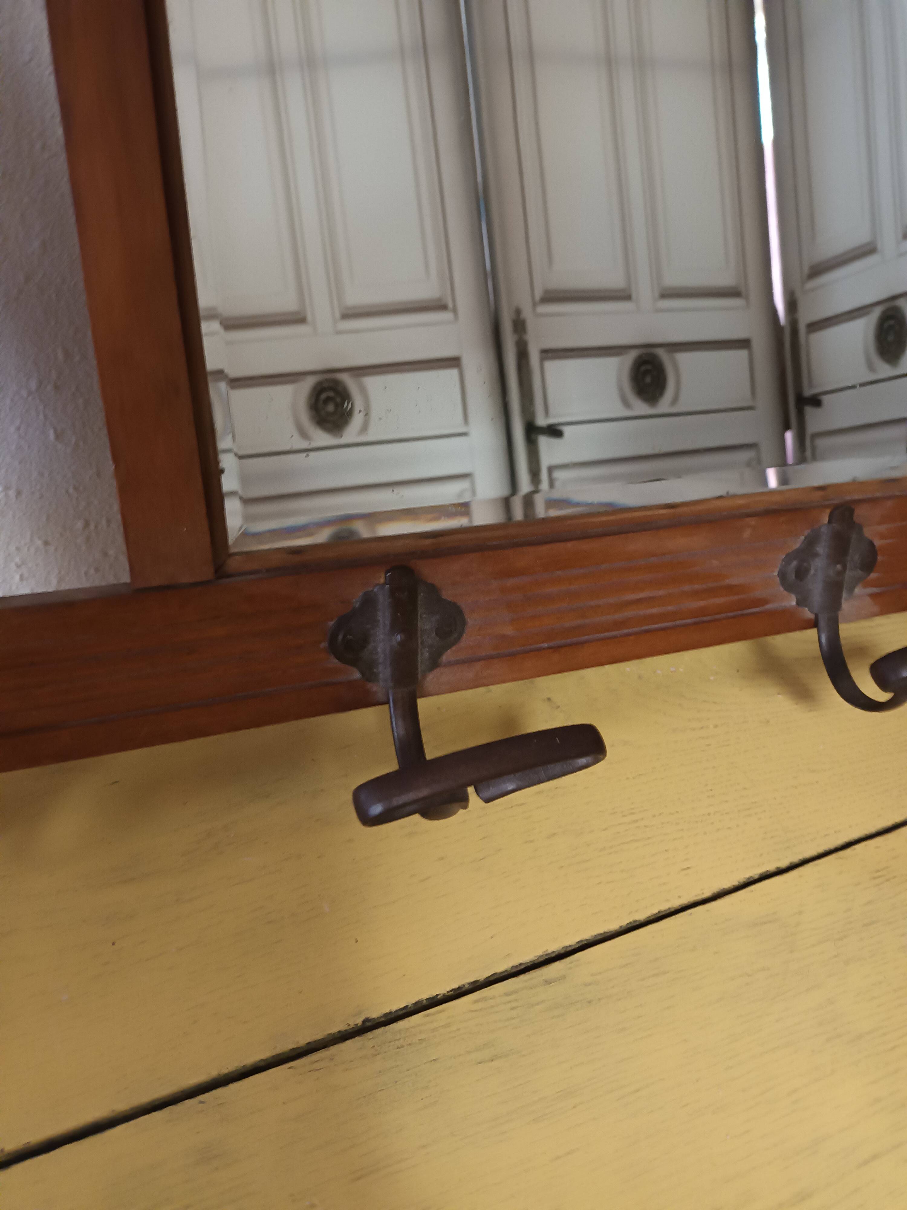 Wall coat rack with mirror