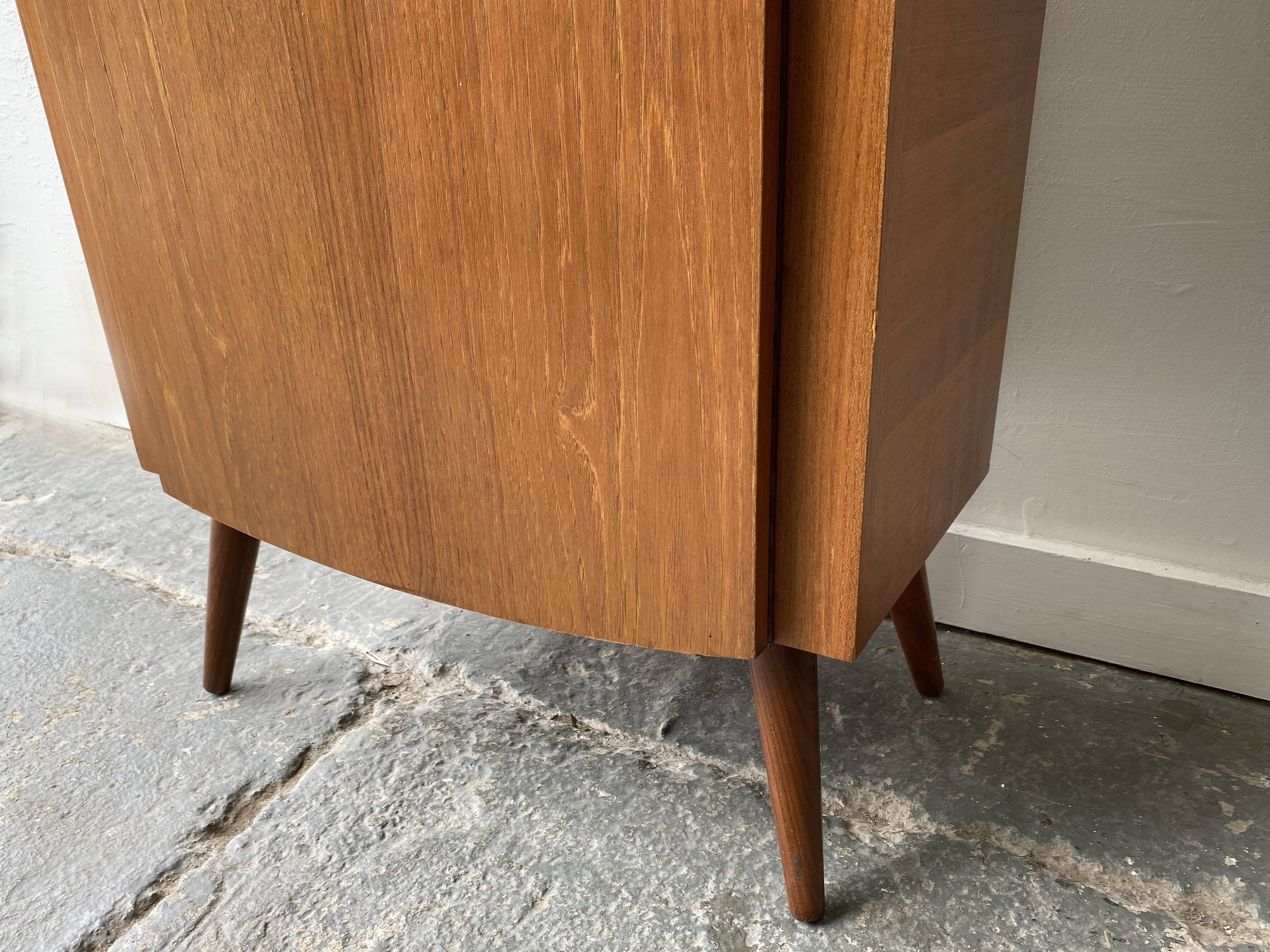 1950’s Mid-Century illuminated drinks cabinet by Hubbinet