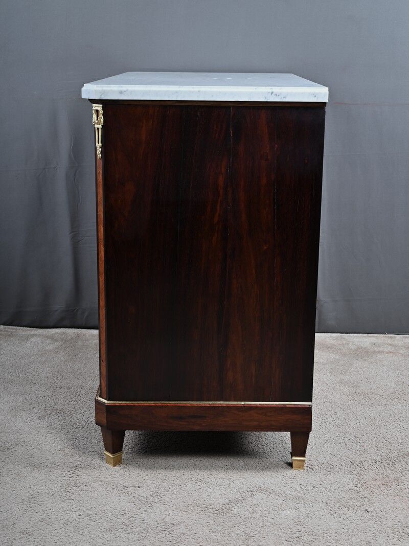 Rosewood and rosewood marquetry commode, Louis XVI style – late 19th century