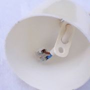 Suspension en verre forme ampoule