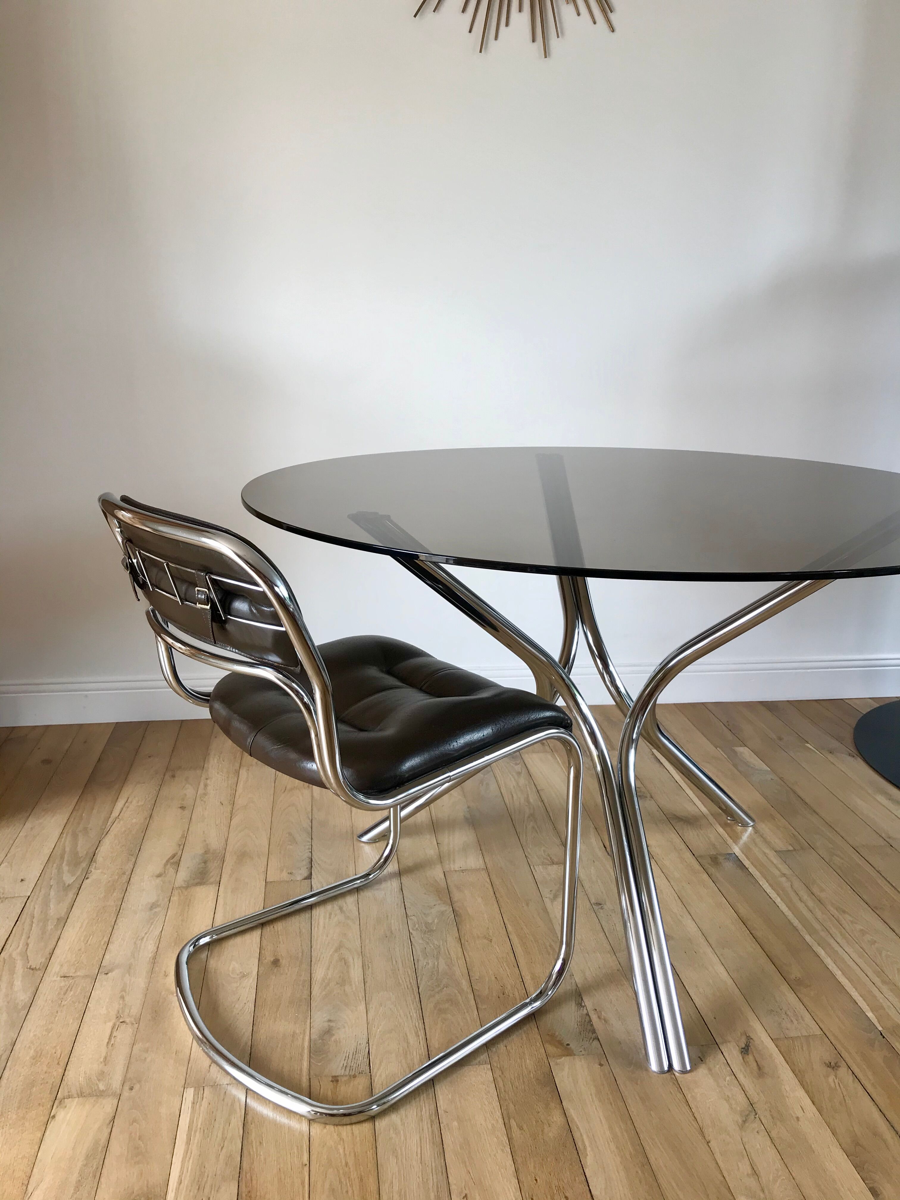 Dining / living table in chrome and smoked glass design 70s