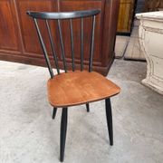 Suite de 4 chaises scandinaves