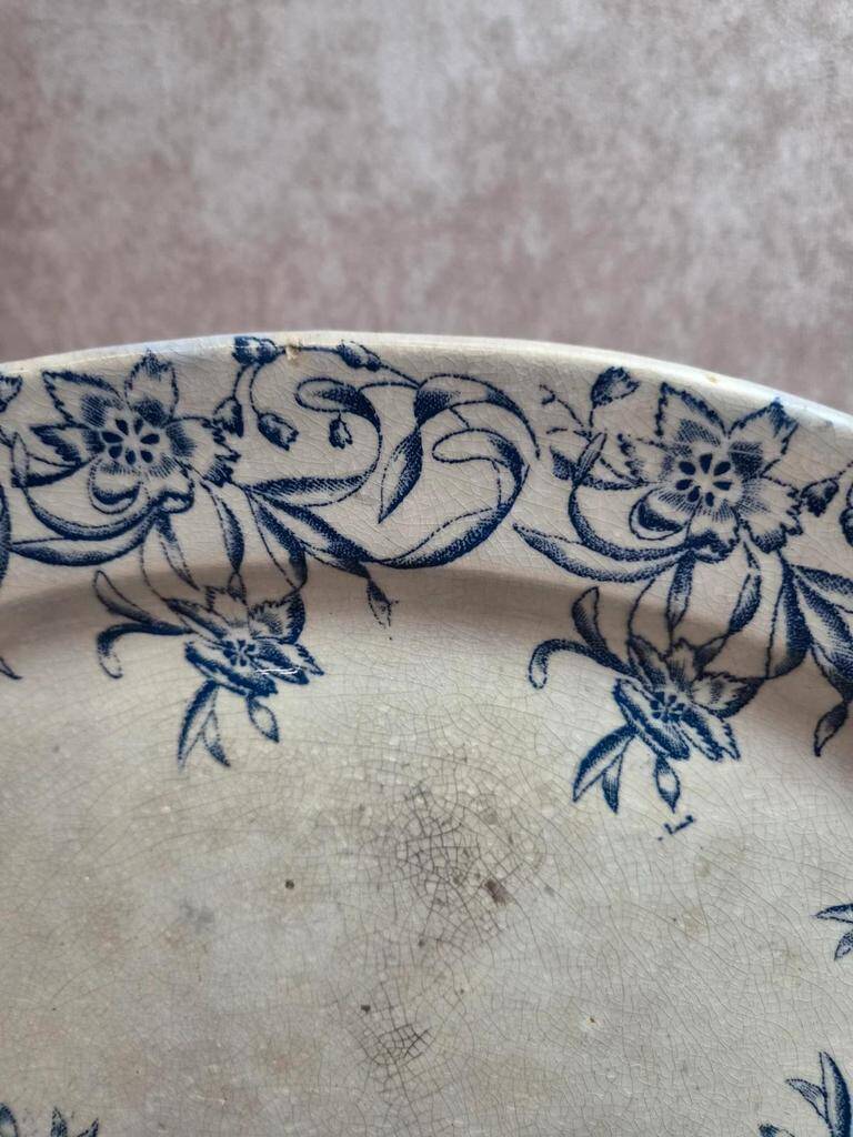 Antique oval plate, blue ironstone with floral decoration – 34 cm