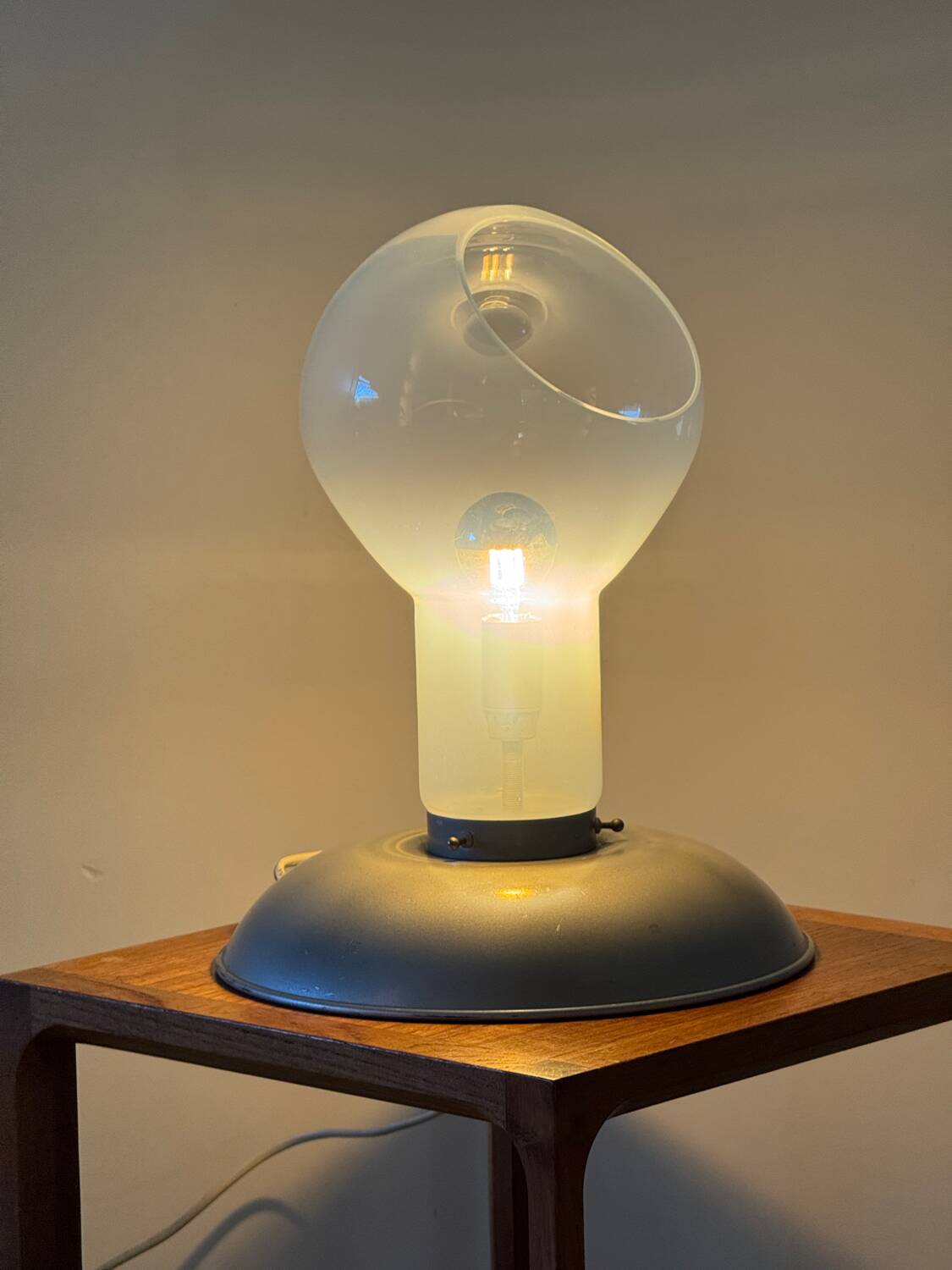 Vintage Italian lamp made of Murano glass.