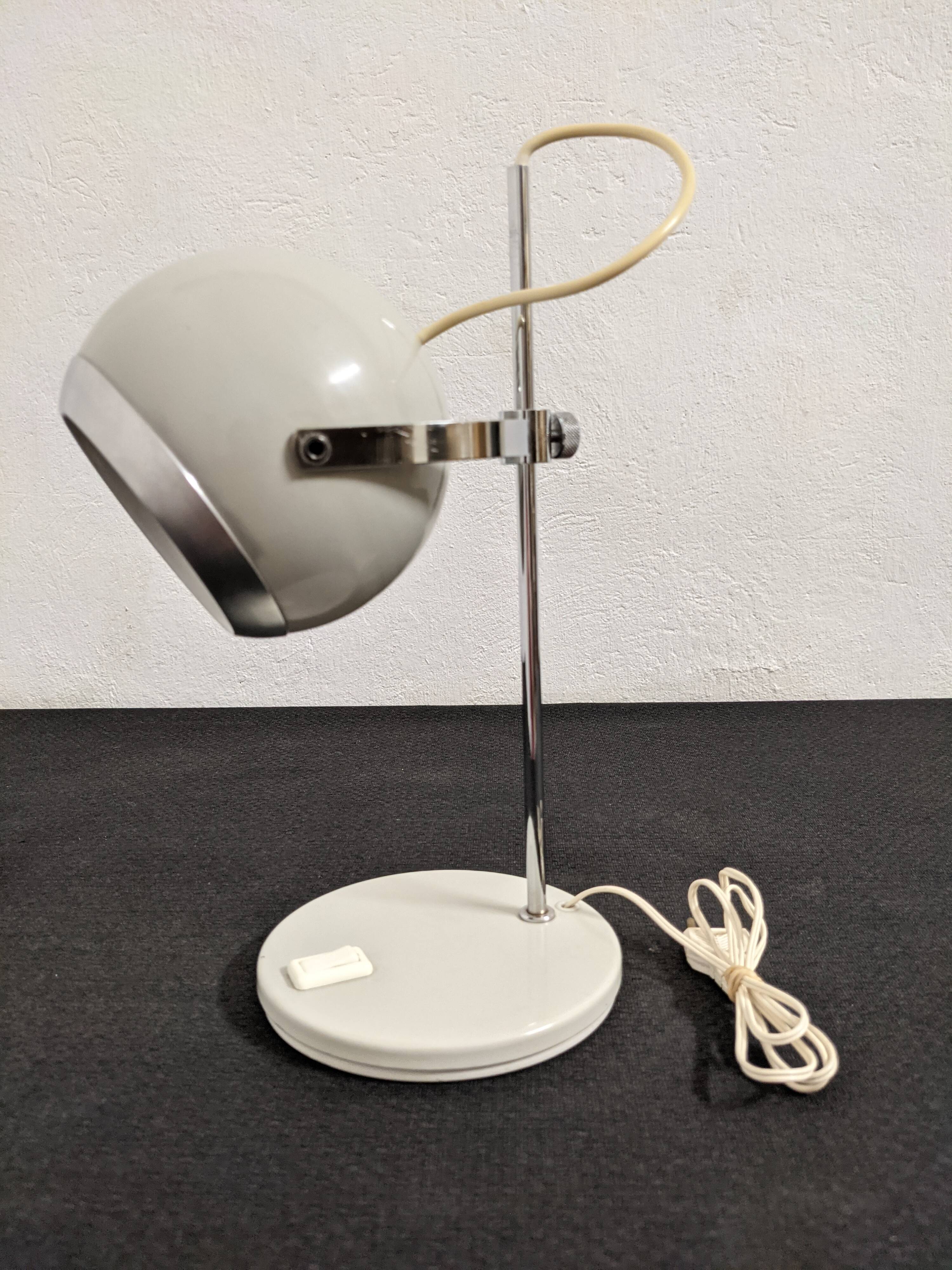 Eye ball lamp of the 60s by Aluminor