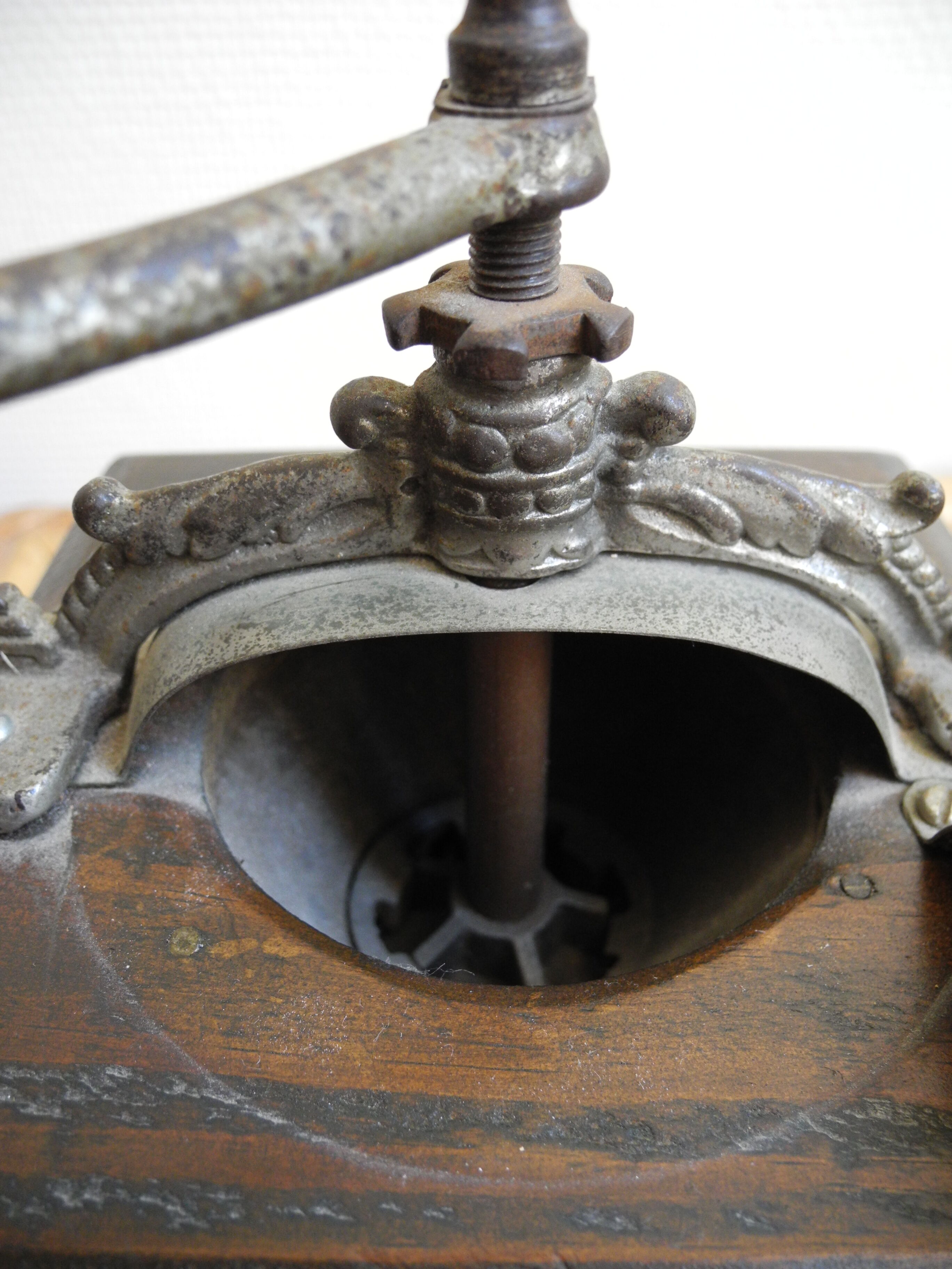 Old coffee grinder japy brothers 1910/20