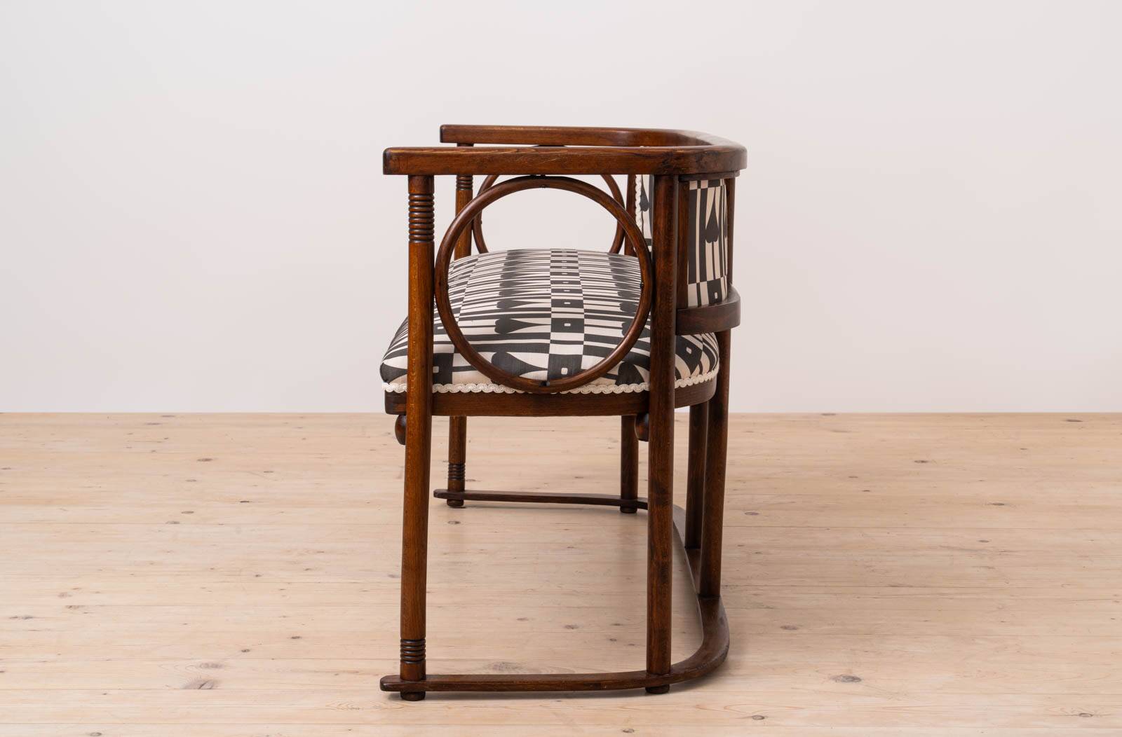 Josef Hoffmann Attributed Vienna Secession Bentwood Bench or Settee, Thonet