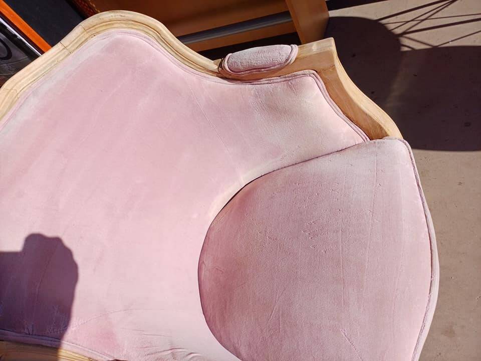 Louis XV style shepherdess armchair Huge job of sanding/stripping with raw wood (it's up to you to choose