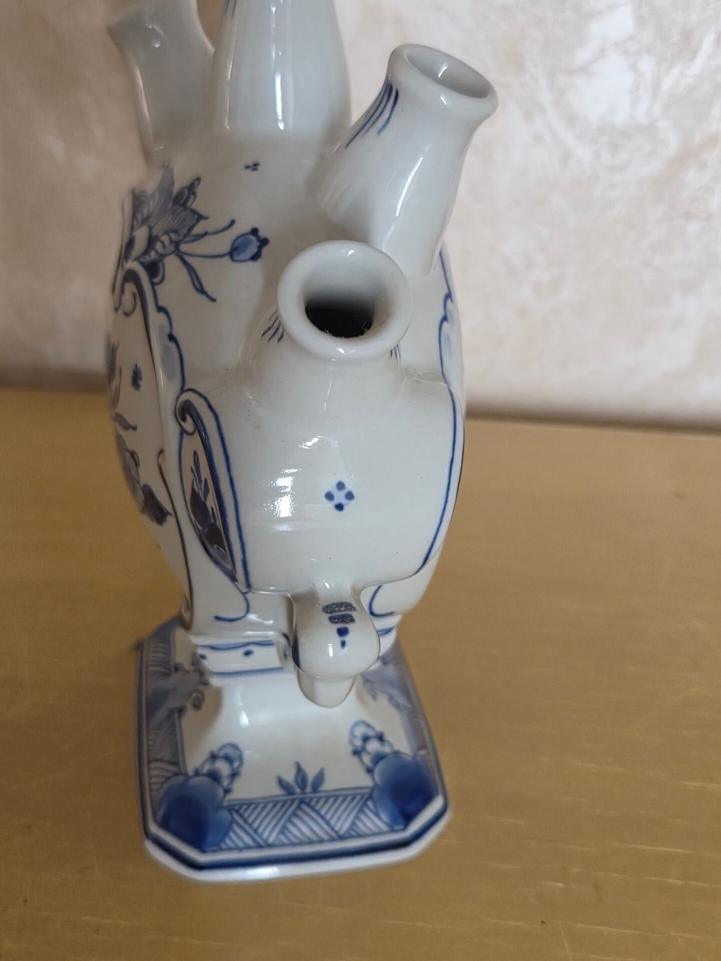 tulipier of royal porcelain