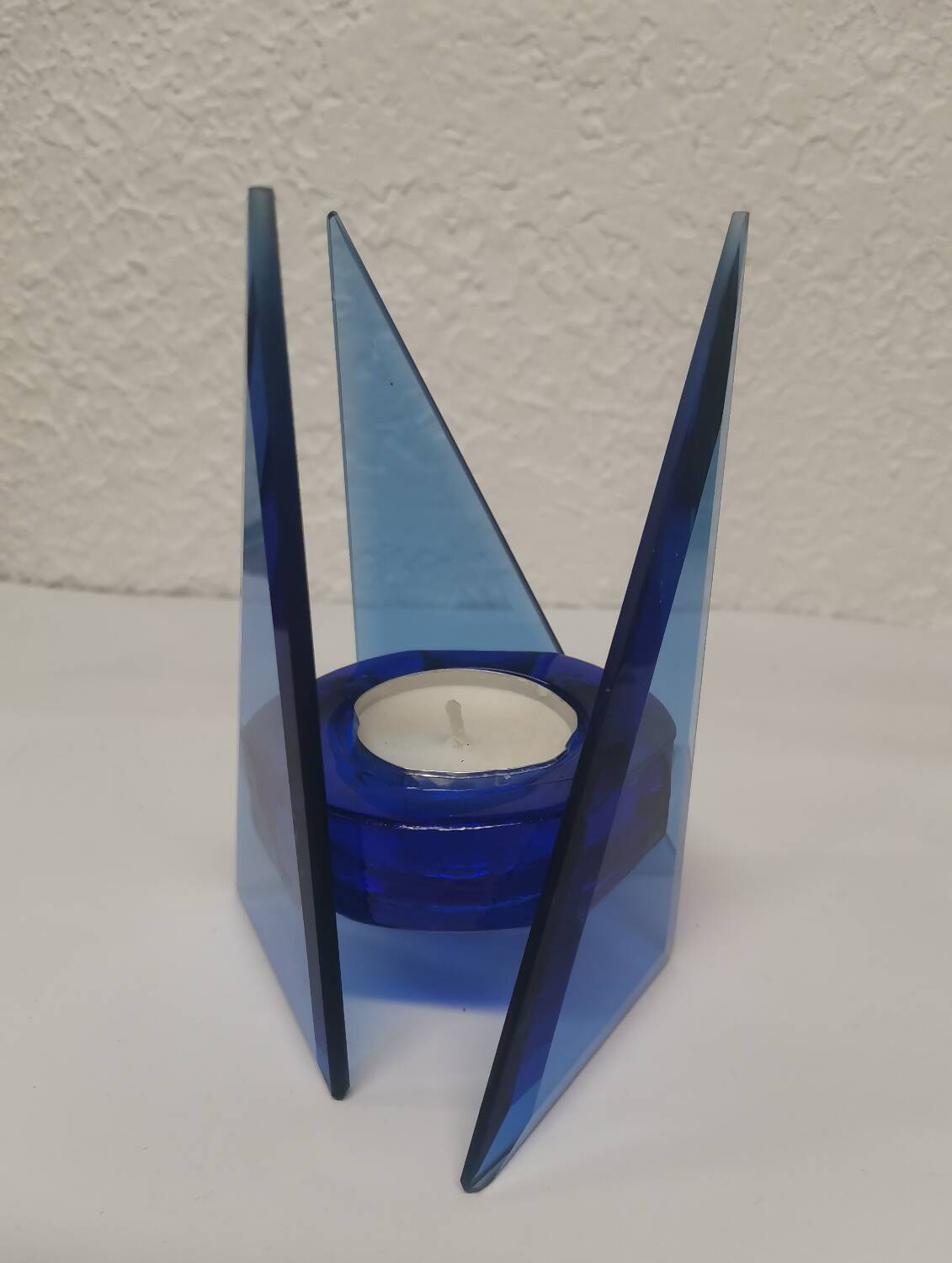 Tealight holder