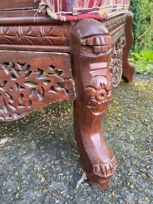Petit fauteuil Anglo indien en bois exotique