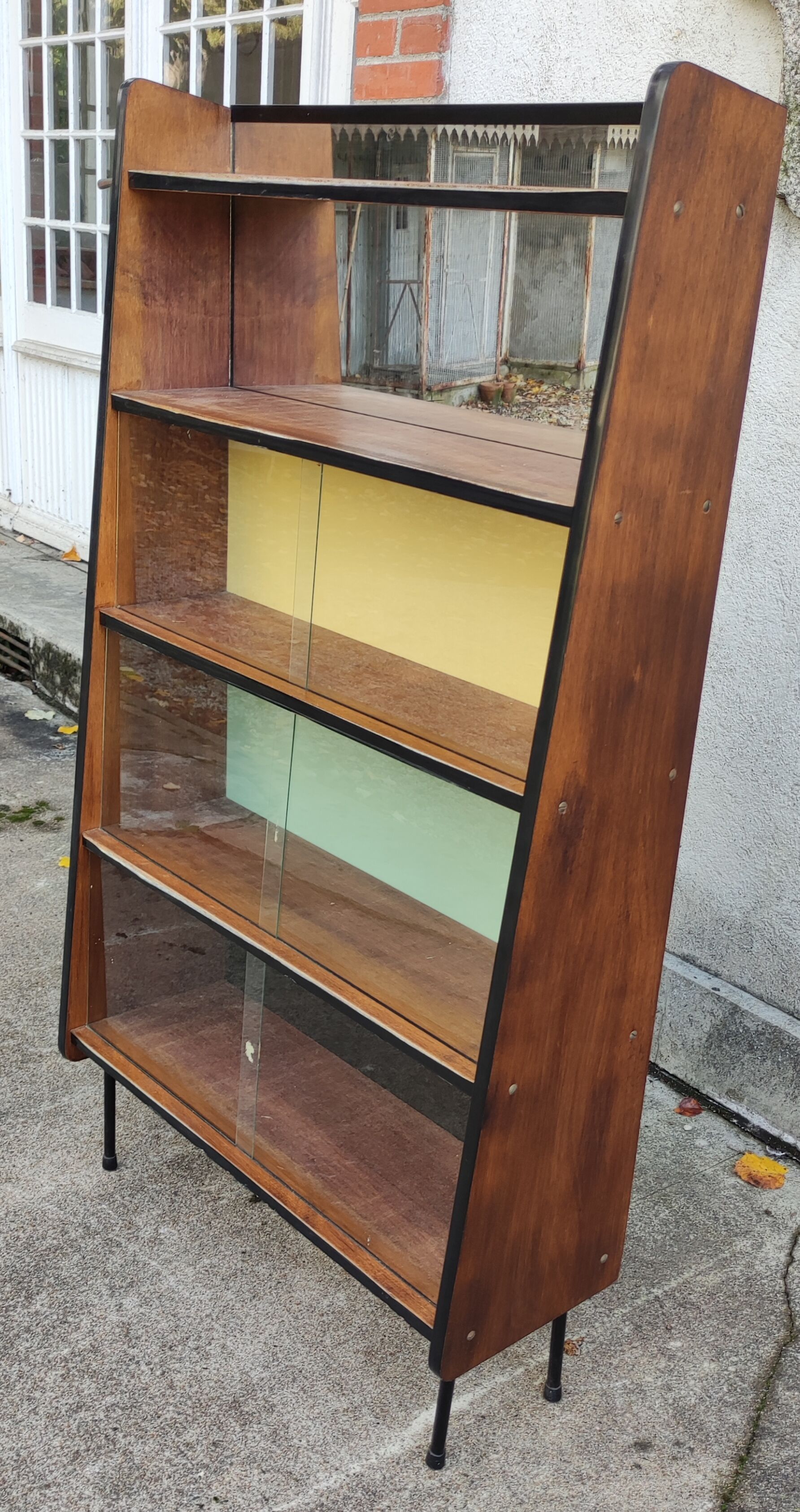 Multicolor bookcase shelf