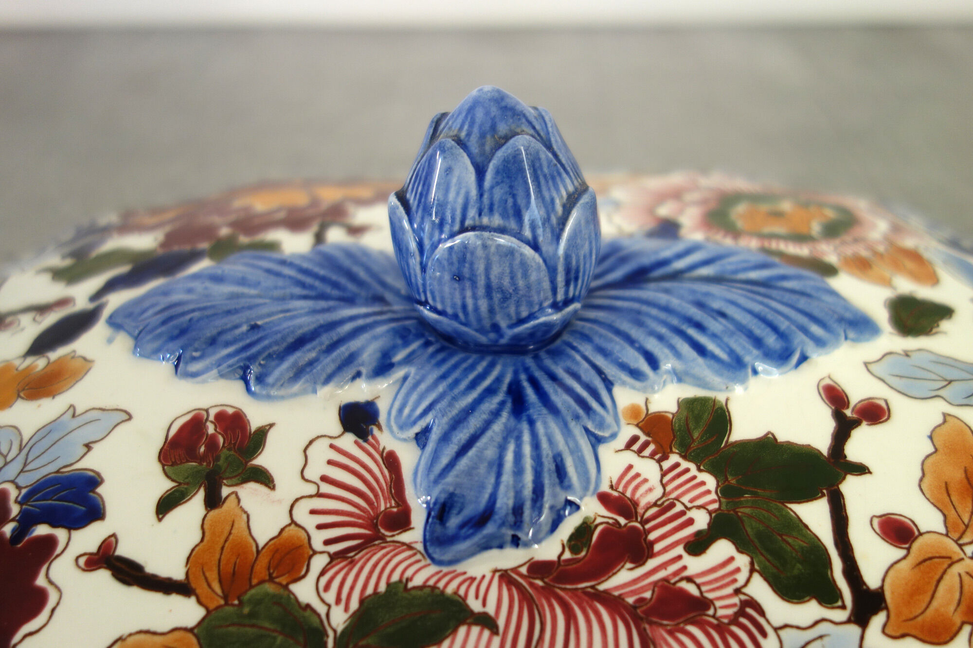 Tureen Gien on its model tray Peonies