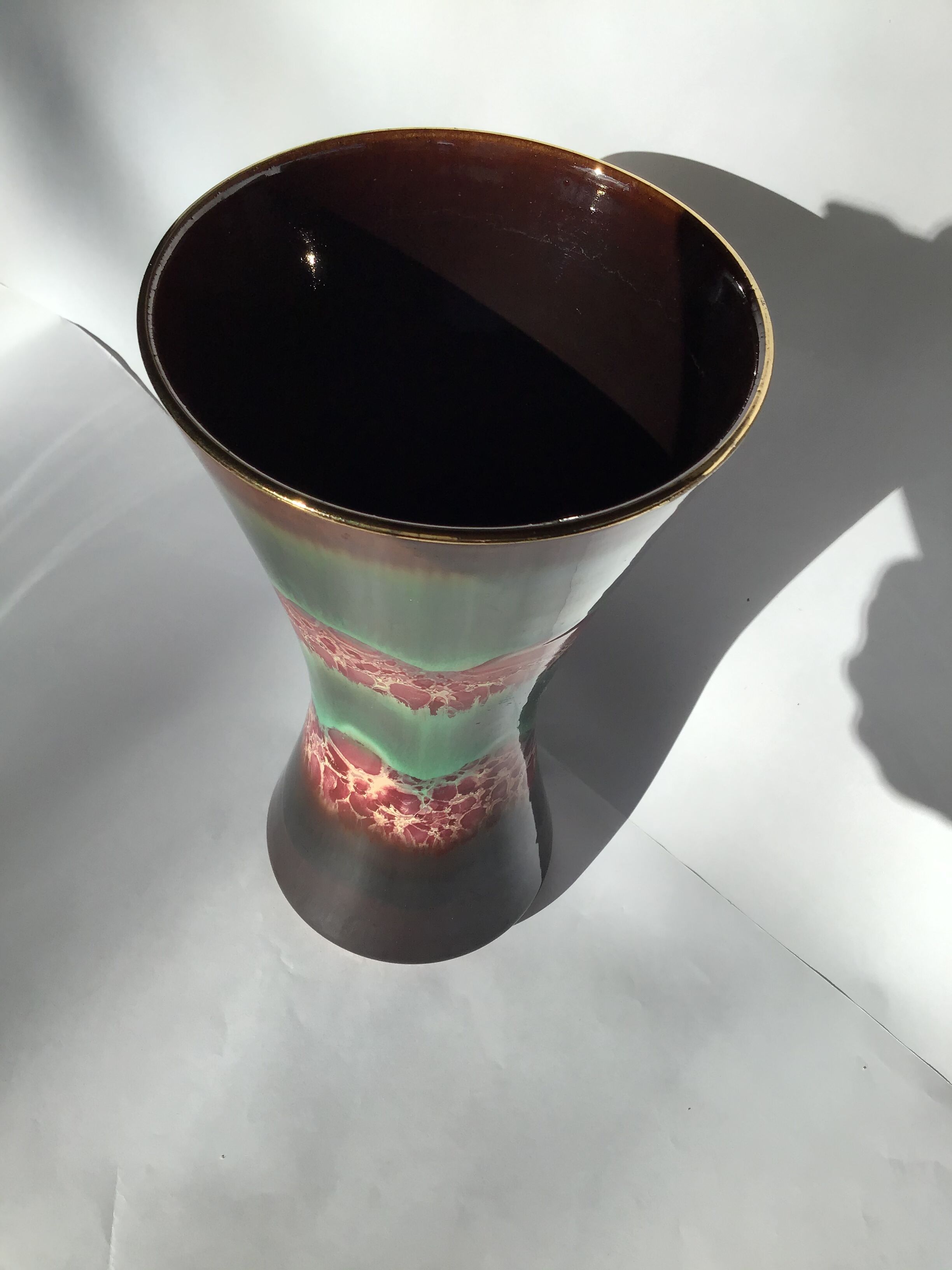 Conic vase metallic reflections Germany