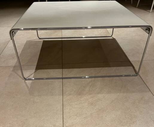 Zap Cassina coffee table Piero Lissoni