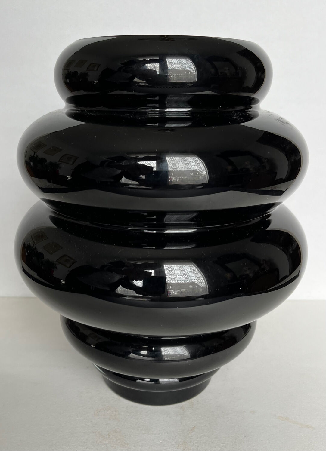 Art deco vase in black opaline glass