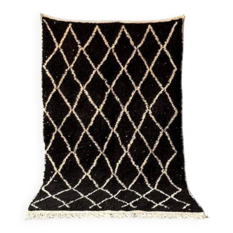 Traditional handmade Berber rug, size 100 x 200 cm