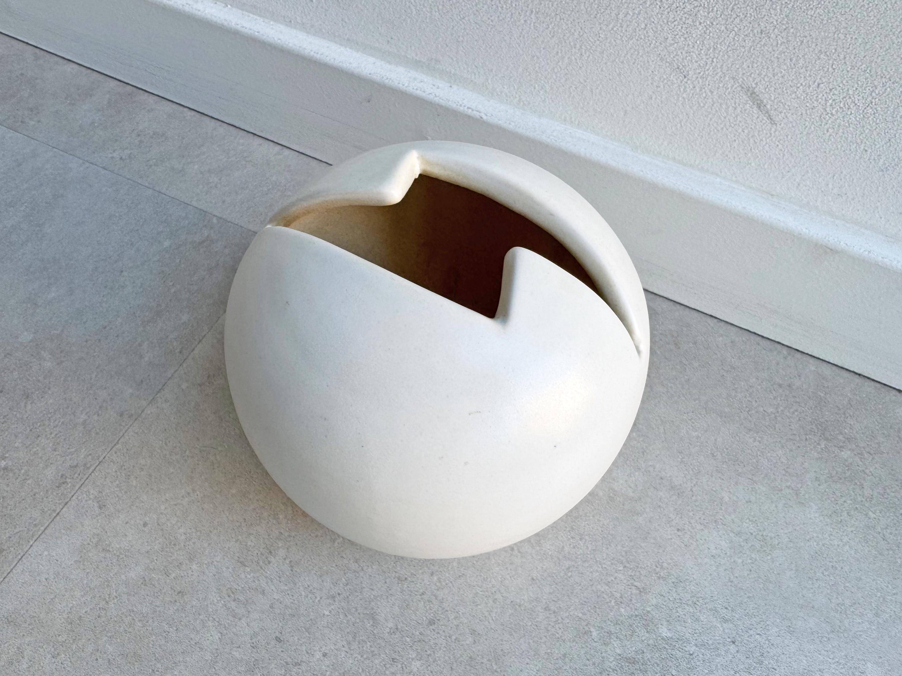 Unique vintage Prosman ceramic B2 vase - lightning bolt