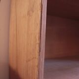 Workshop cabinet with compartments