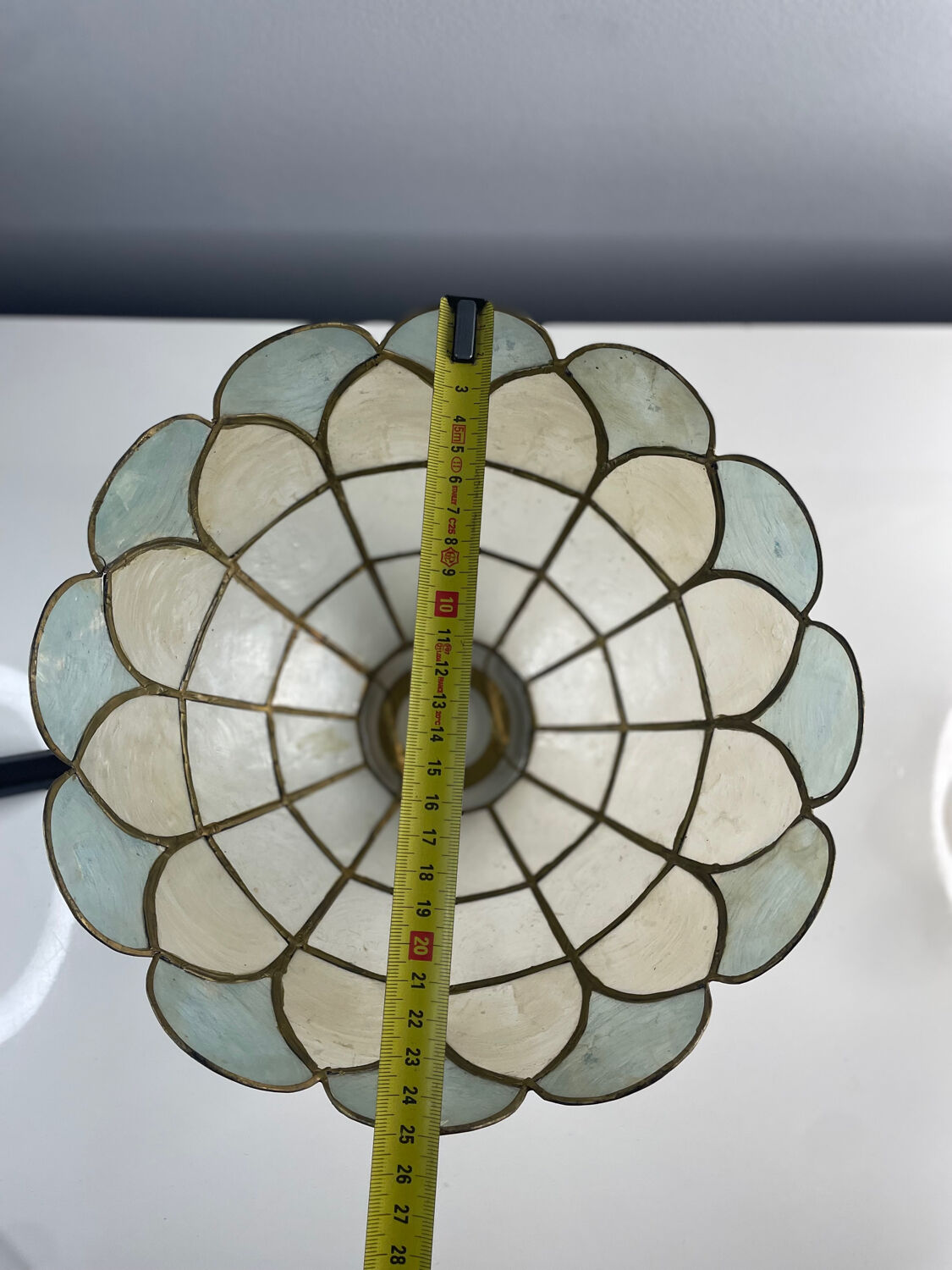 Lampshade in mother-of-pearl and brass 25 cm