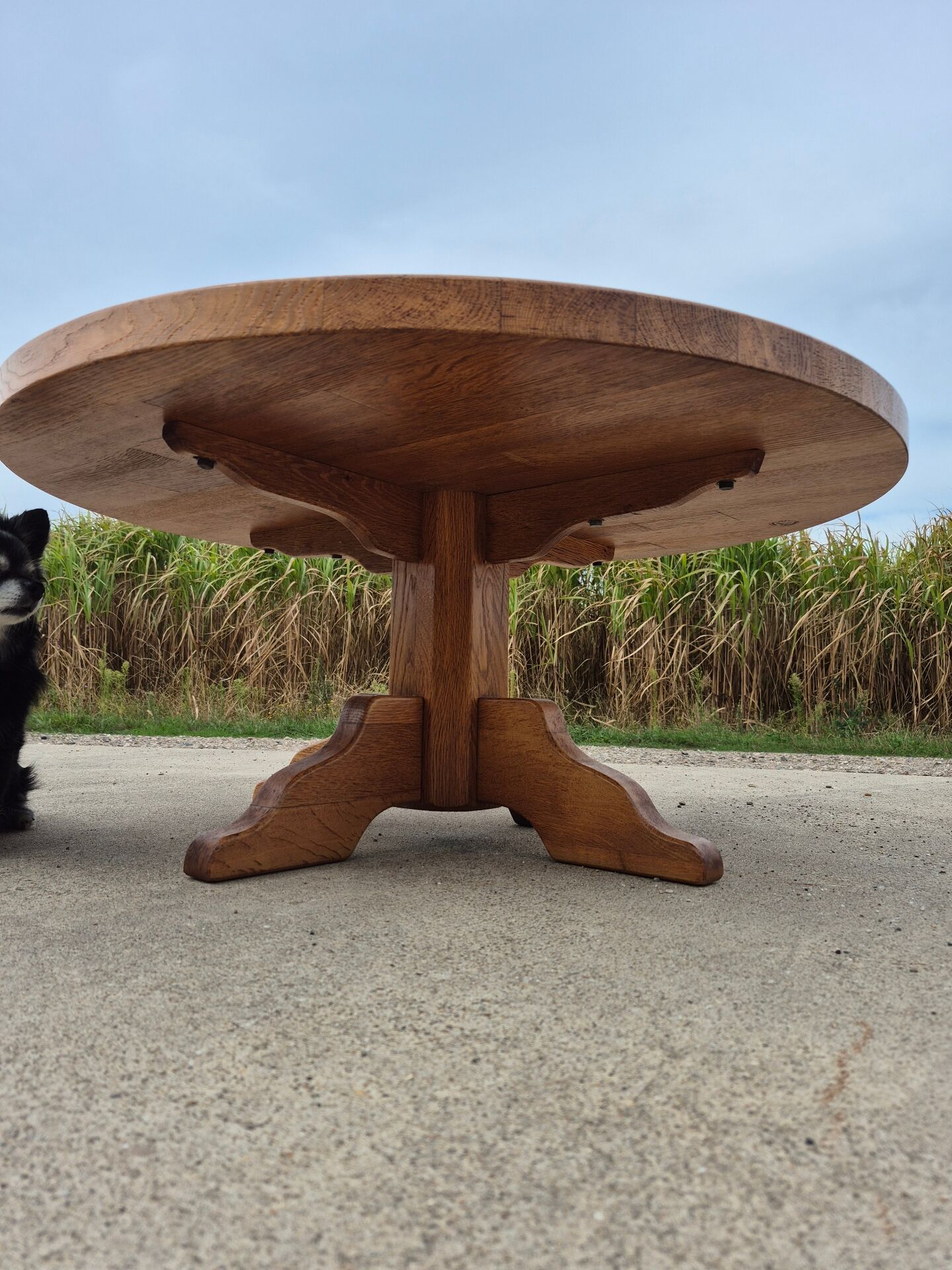 Round 100 cm oak coffee table 1970s
