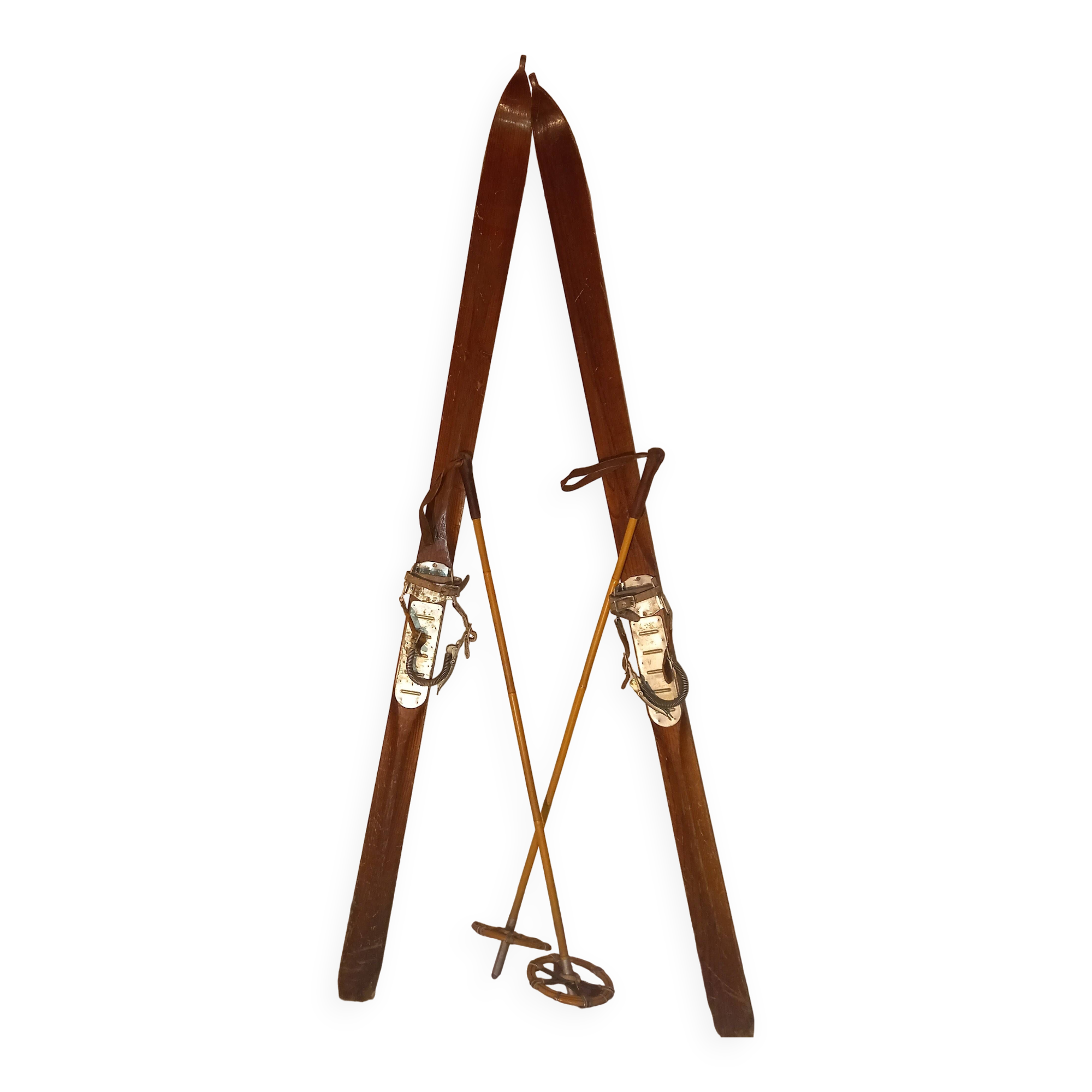 Pair of vintage wooden Skis and their poles + shoes.