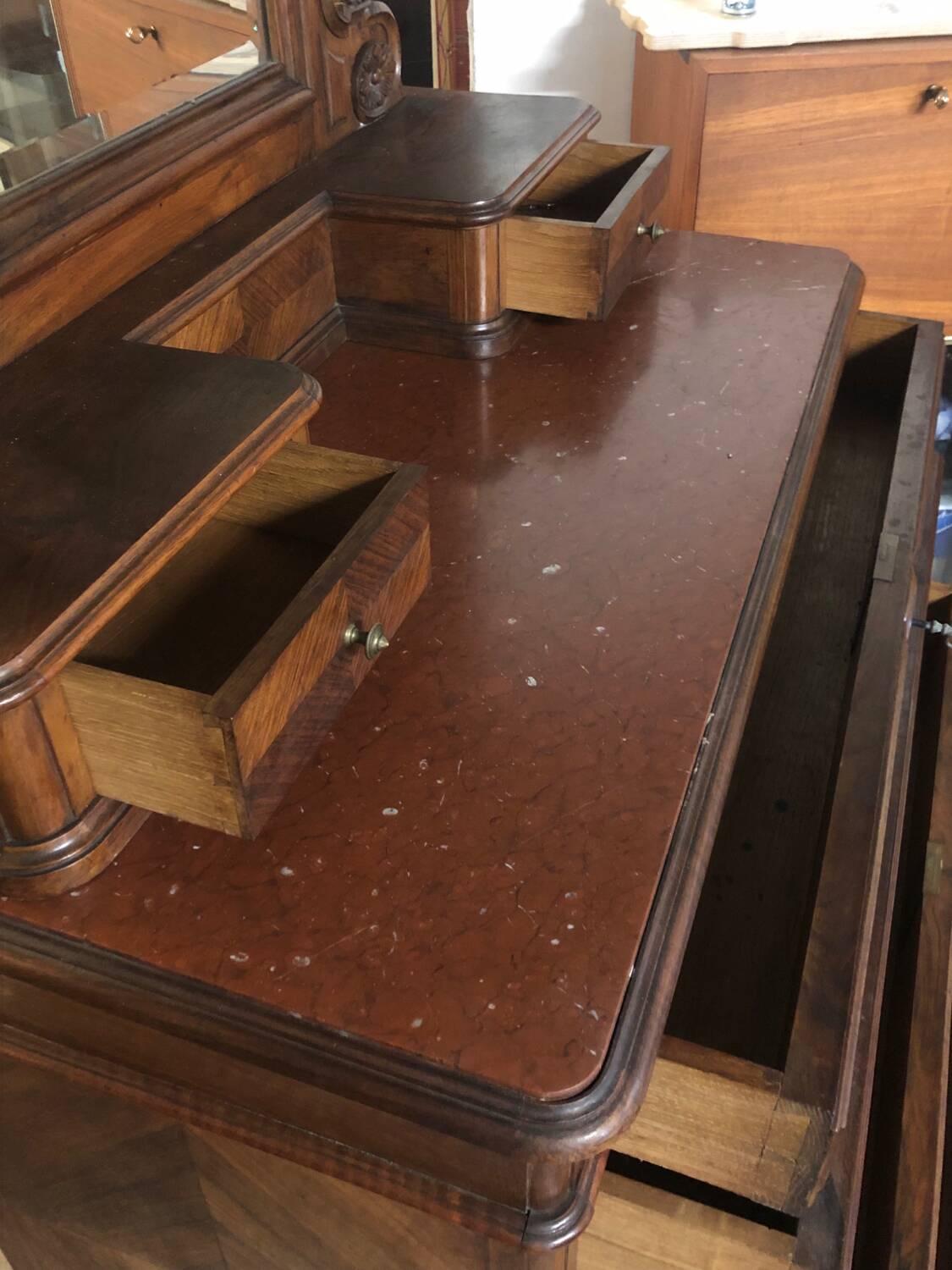 Dressing table chest of drawers with stylish marble top