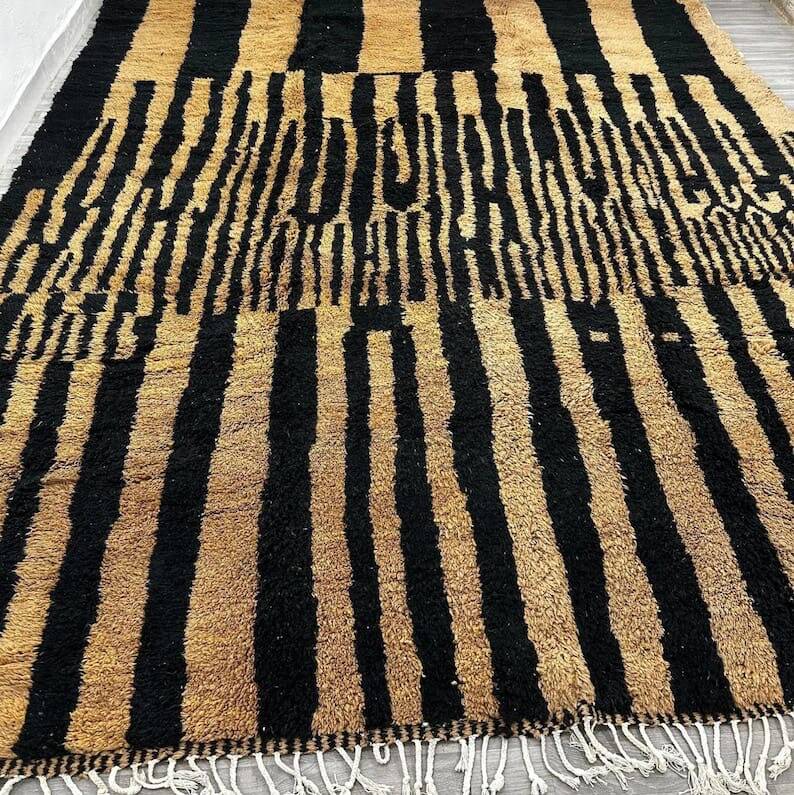 Traditional handmade pure wool beni ourain rug, size 1.5/2.5 m.