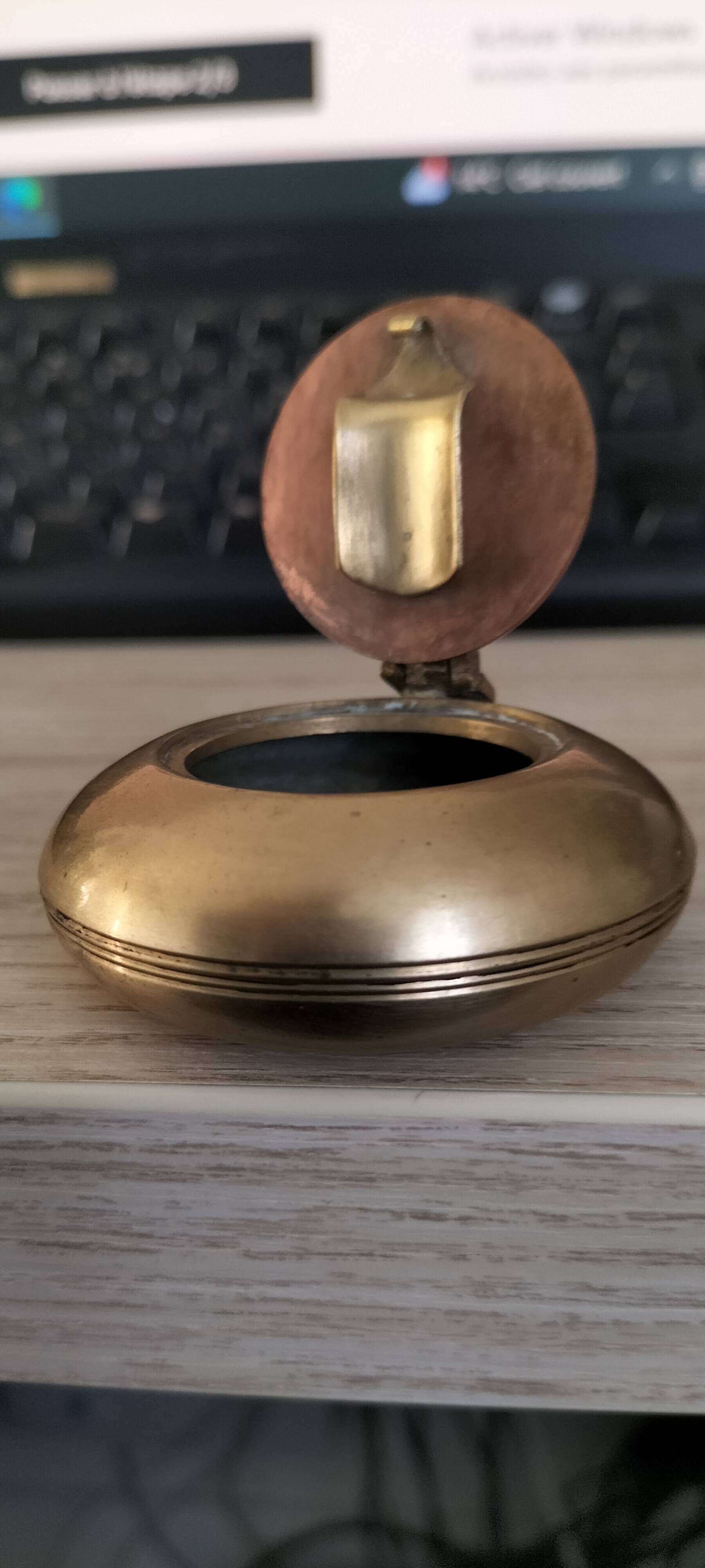 pocket ashtray