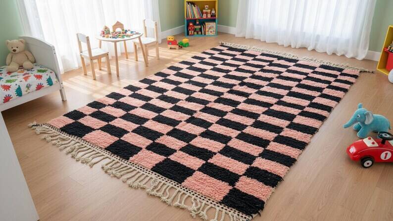 Authentic handmade Berber rug 155/255 cm