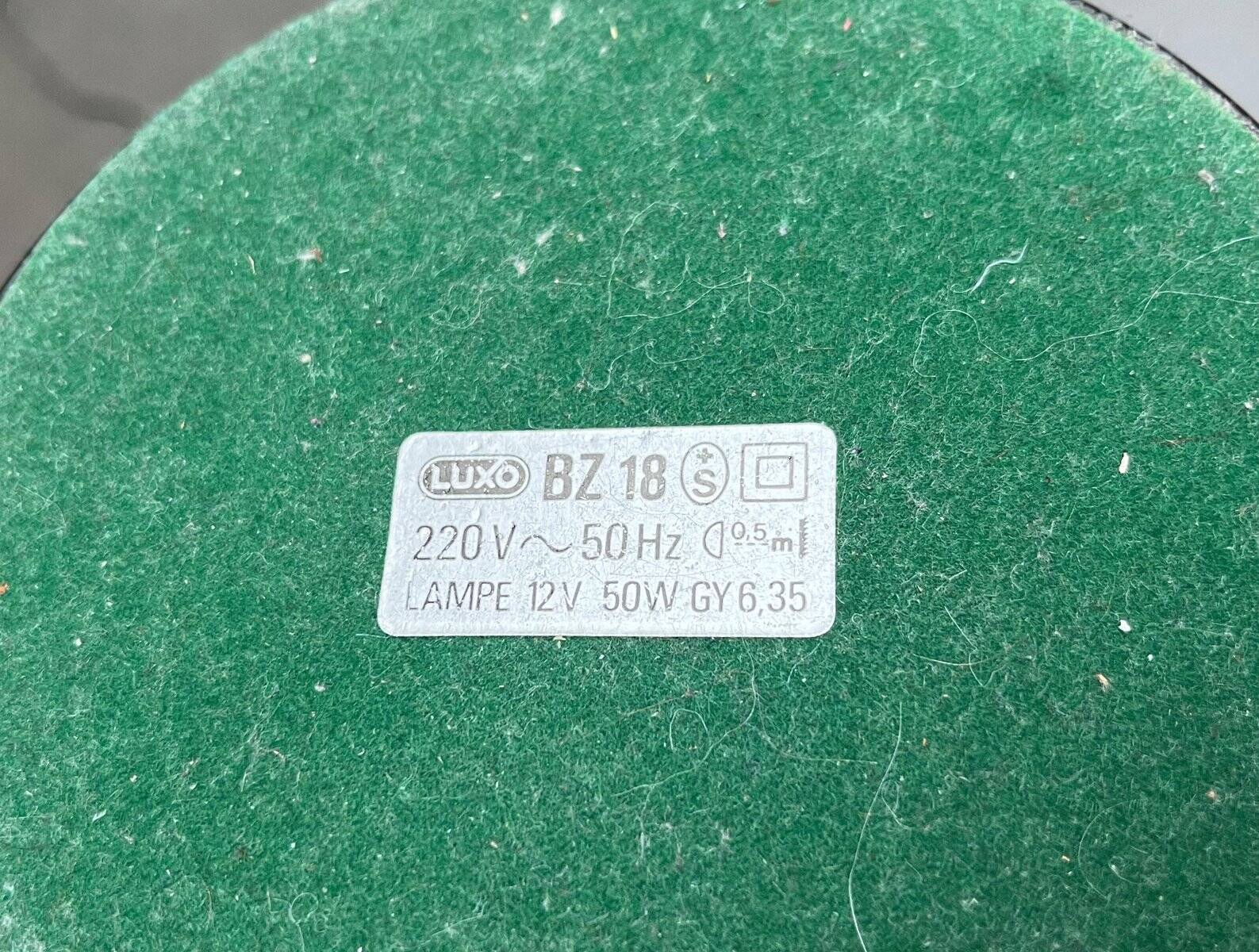 Postmodern Stringa table lamp by Hans Ansems for Luxo, 1980s.