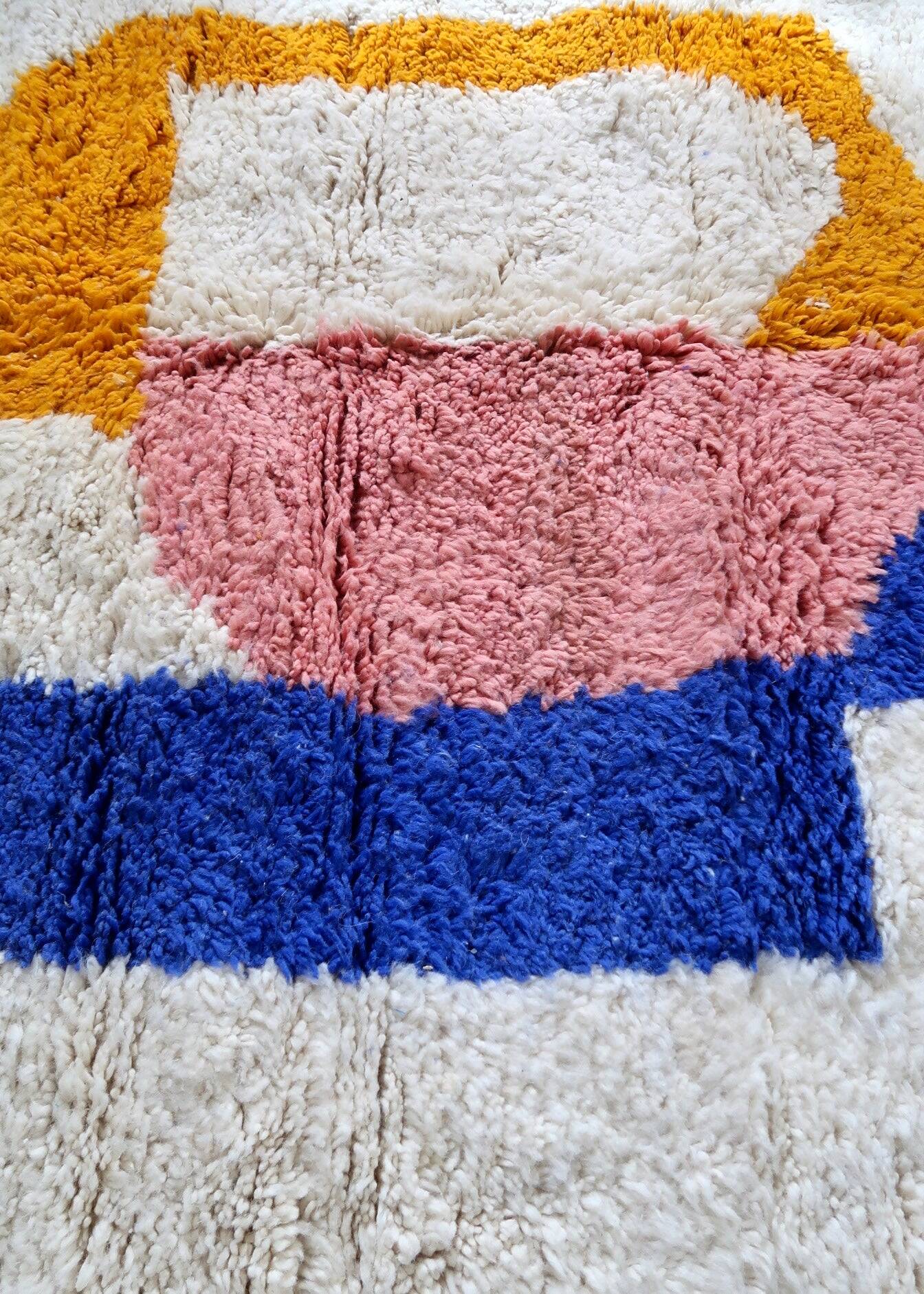 Handmade decorated Beni Ouarine rug, size 250cmx150cm