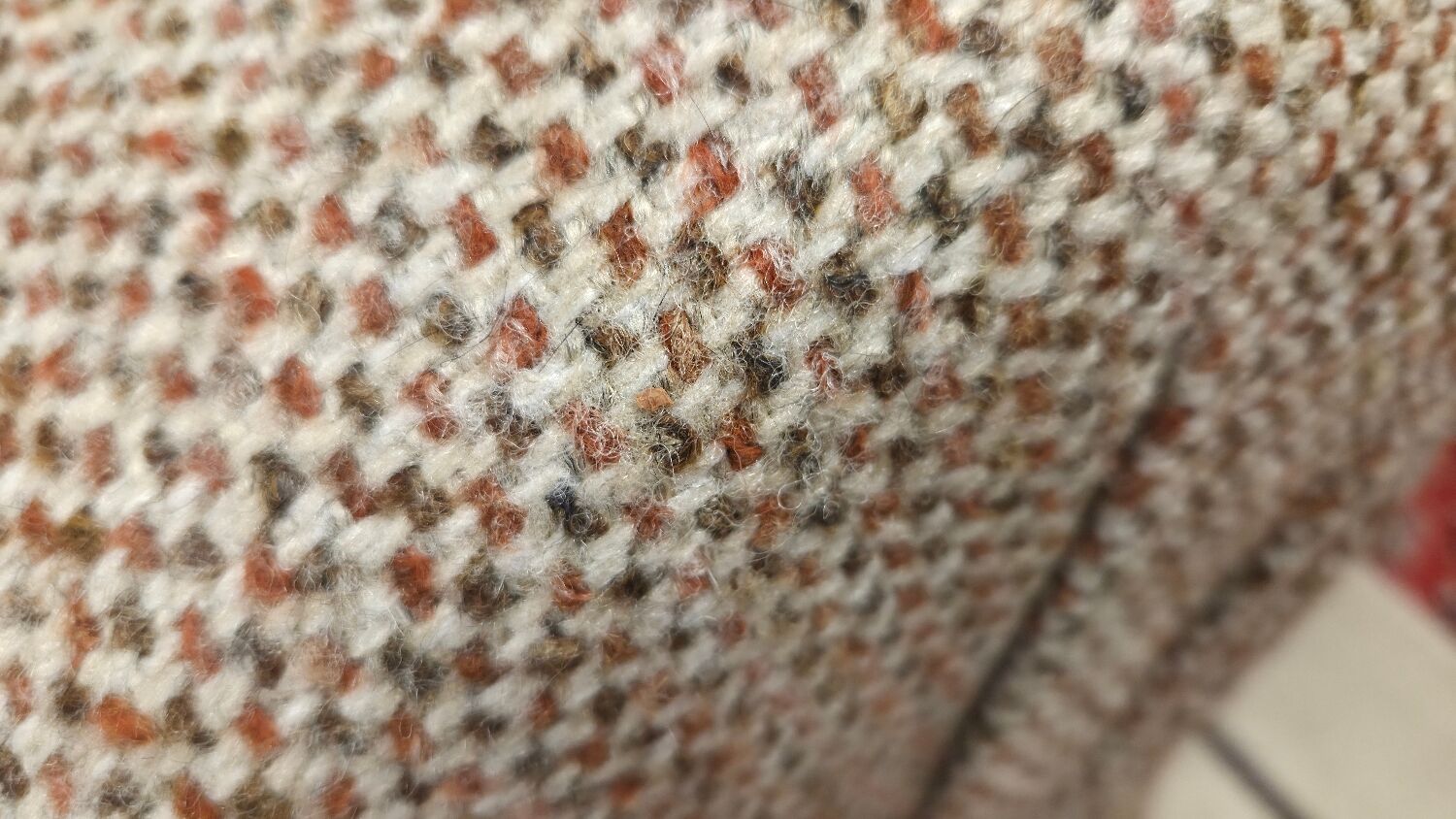 Daybed, vintage 1970s chaise longue with headrest.