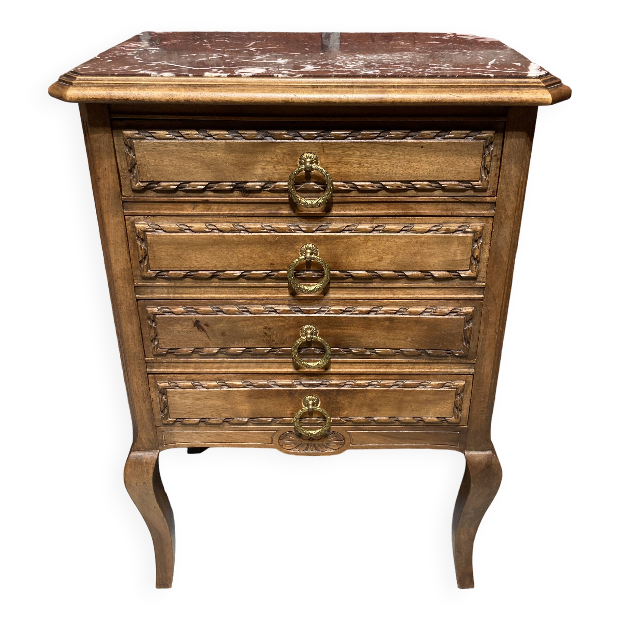 Chest of drawers