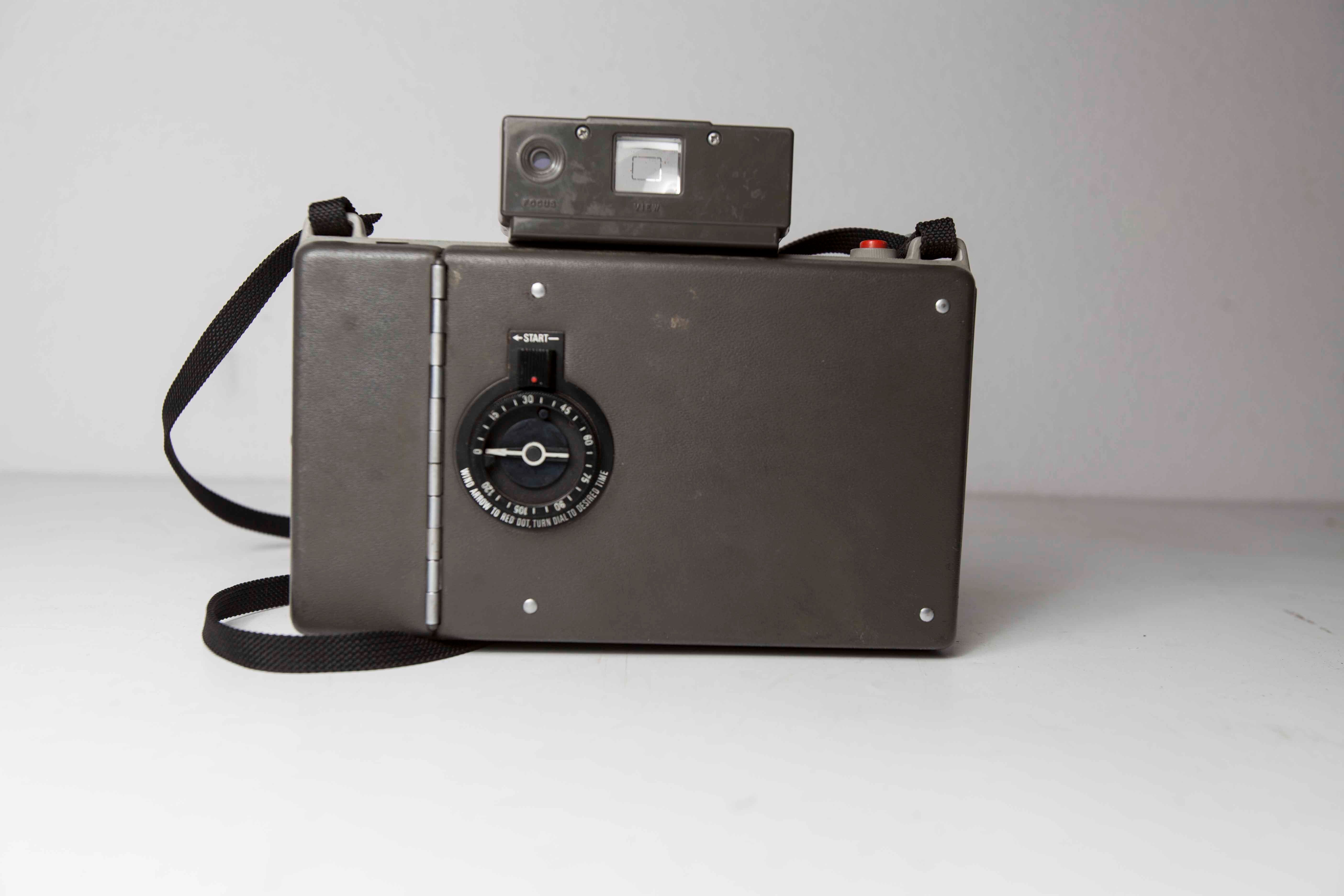 Camera polaroid automatic 330 land camera