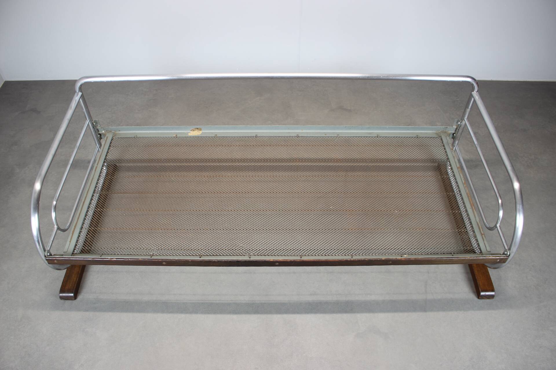 Three-seater tubular canapé Bauhaus by Slezák, Czechoslovakia, 1930s