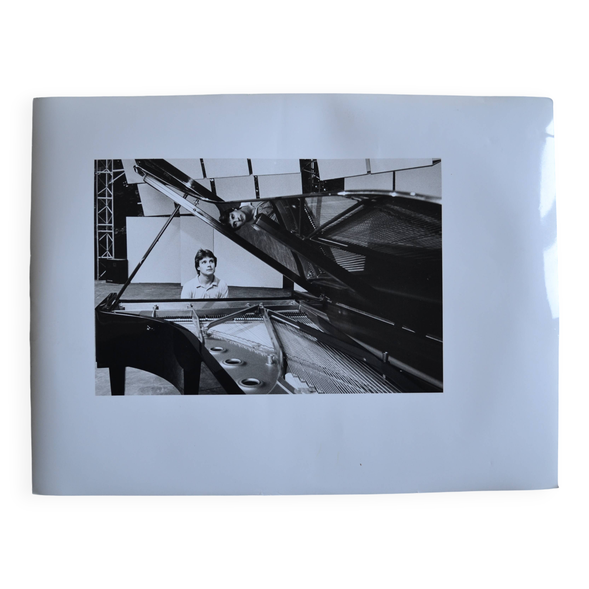 "piano pianist" original anonymous black & white photo