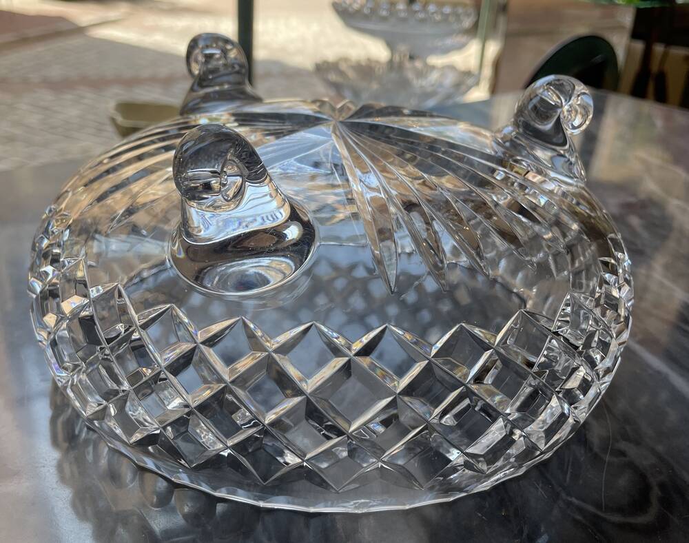 Bohemian crystal fruit bowl diamond point centrepiece decoration