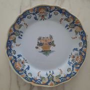 Assiette décorative signée