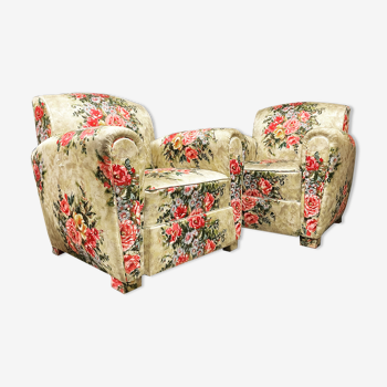 Pair of English vintage flower club armchairs