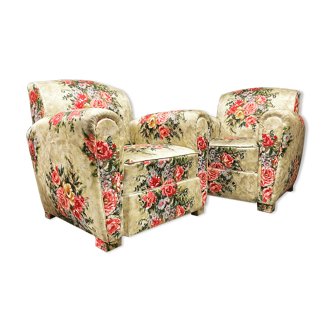Pair of English vintage flower club armchairs