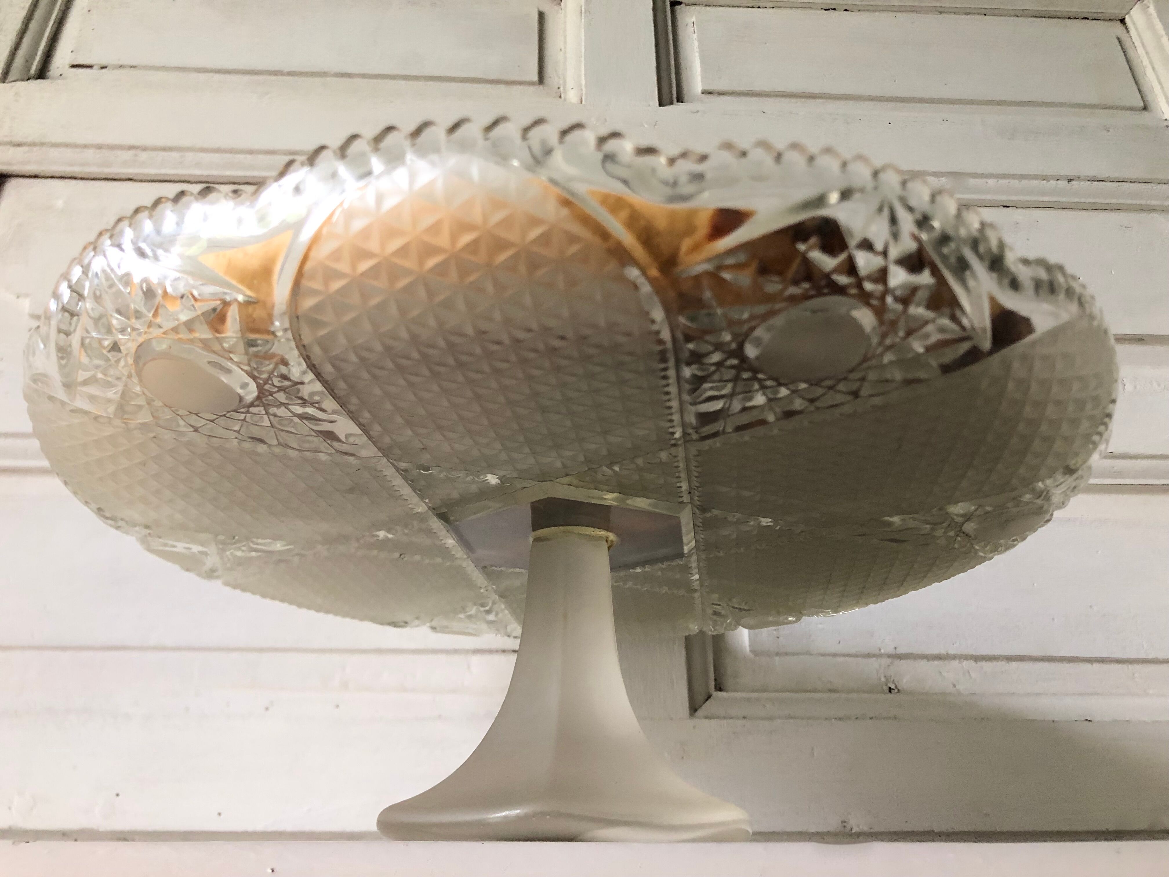 Pie/cake display, piedouche