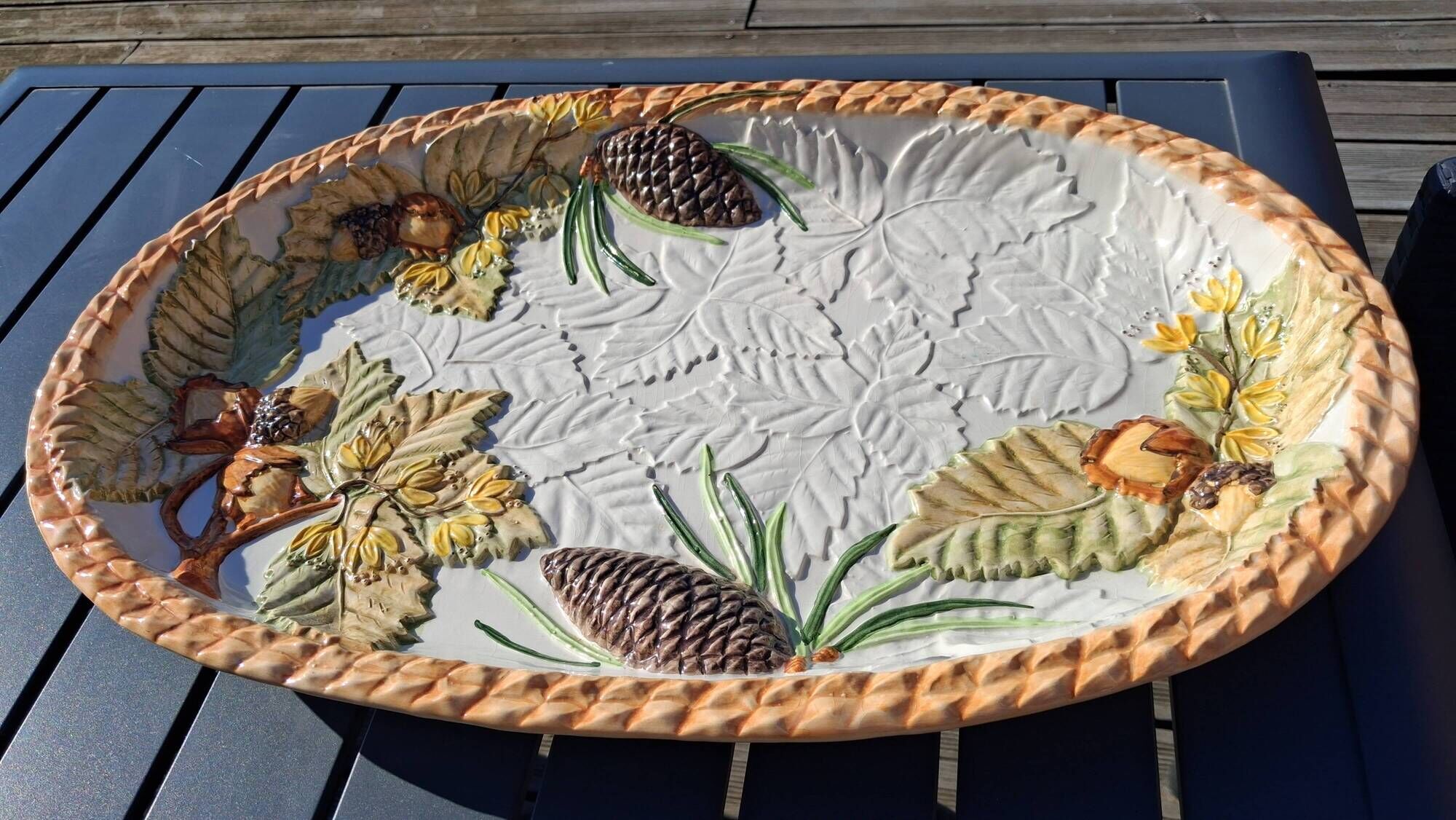 Serving dish Barbotine