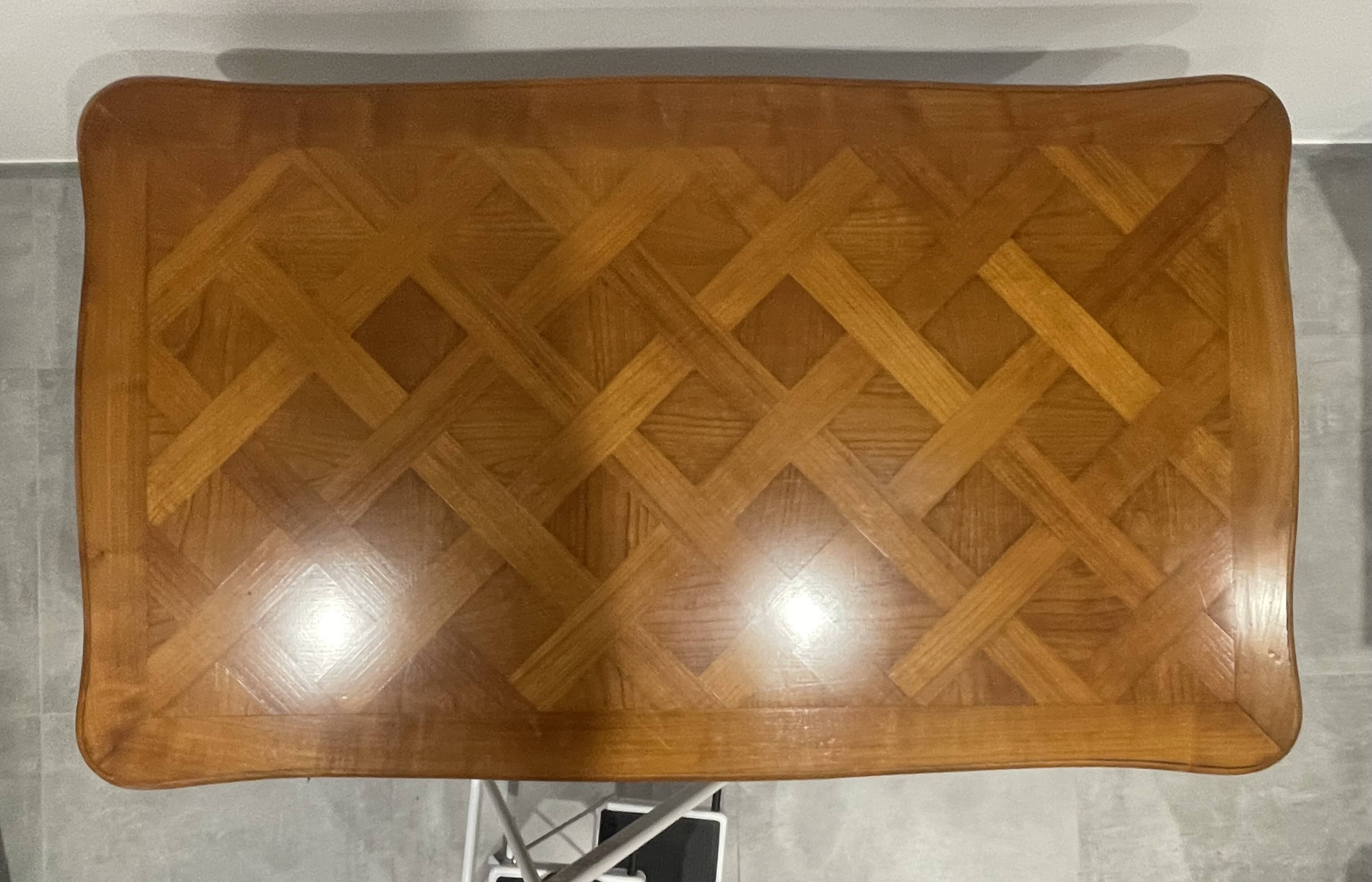 Louis XV style desk, natural wood and marquetry top
